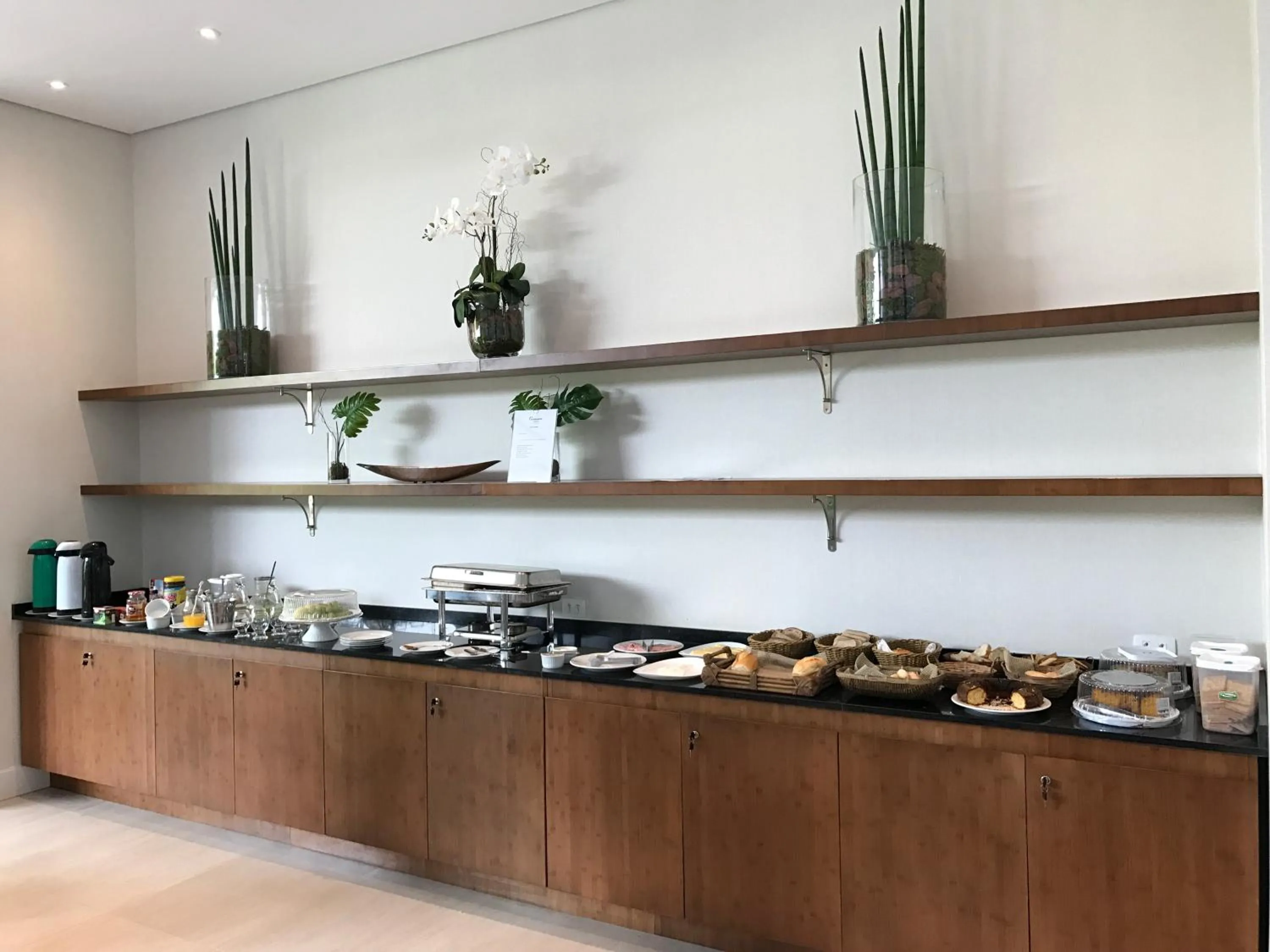 Buffet breakfast in Residencial Estanconfor Santos