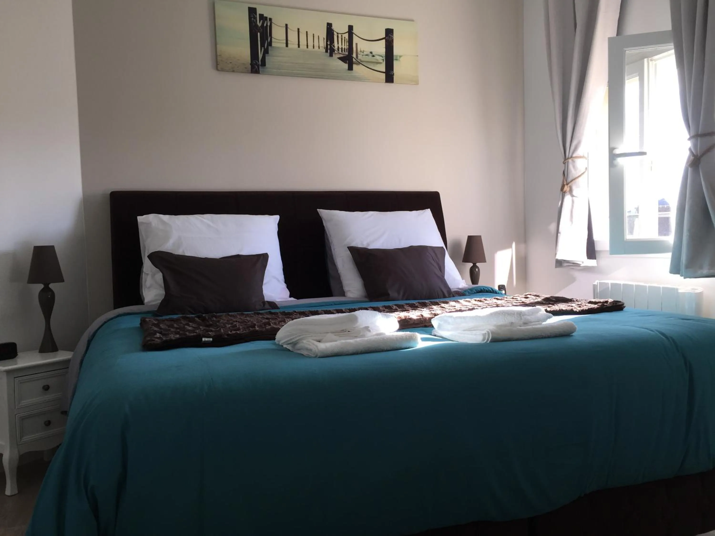 Bedroom, Bed in koechi