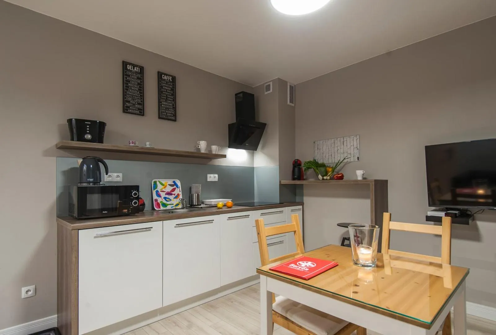 Kitchen or kitchenette in Bory6a Apartamenty & Free Parking