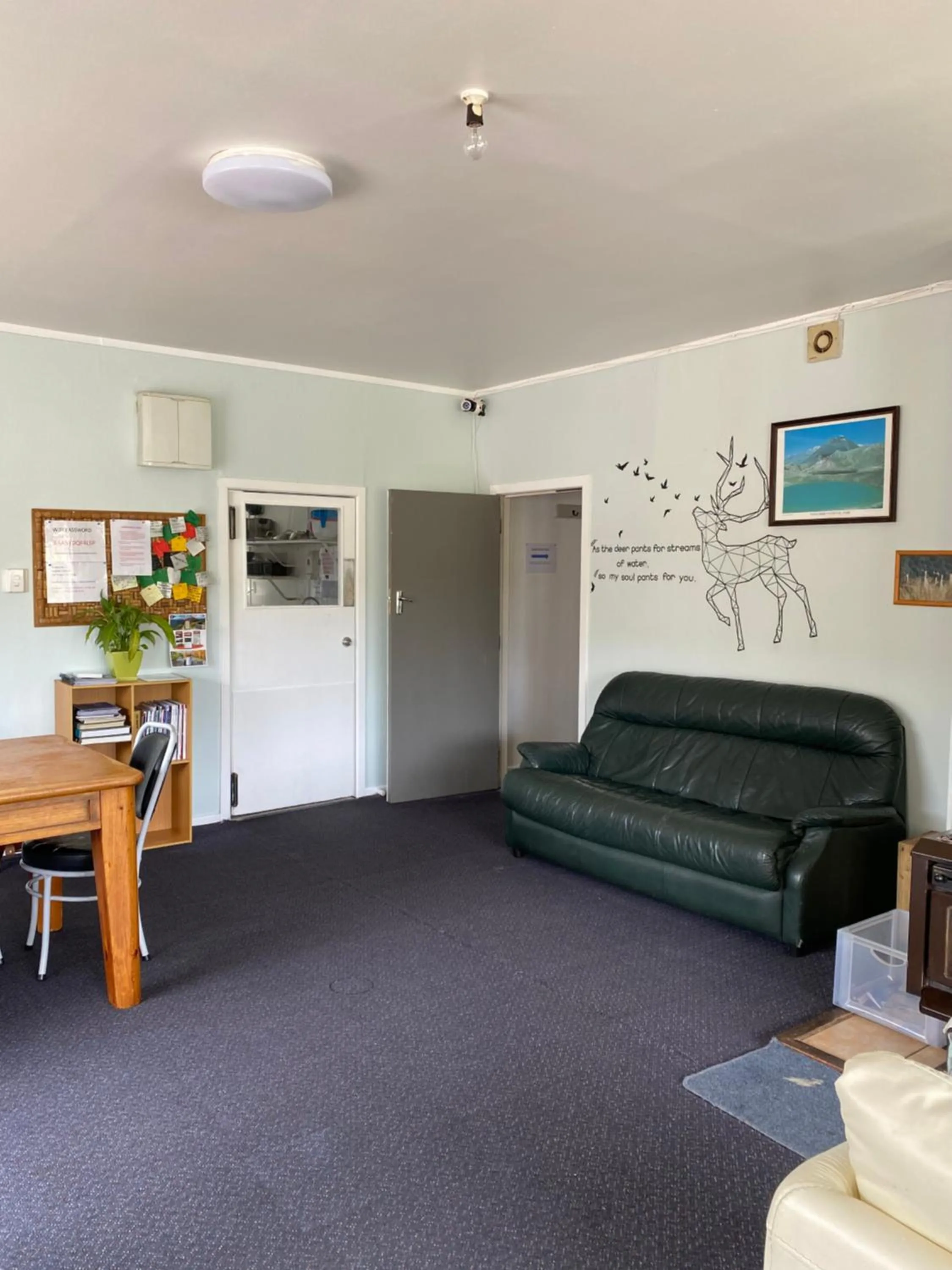 National Park Alpine Lodge