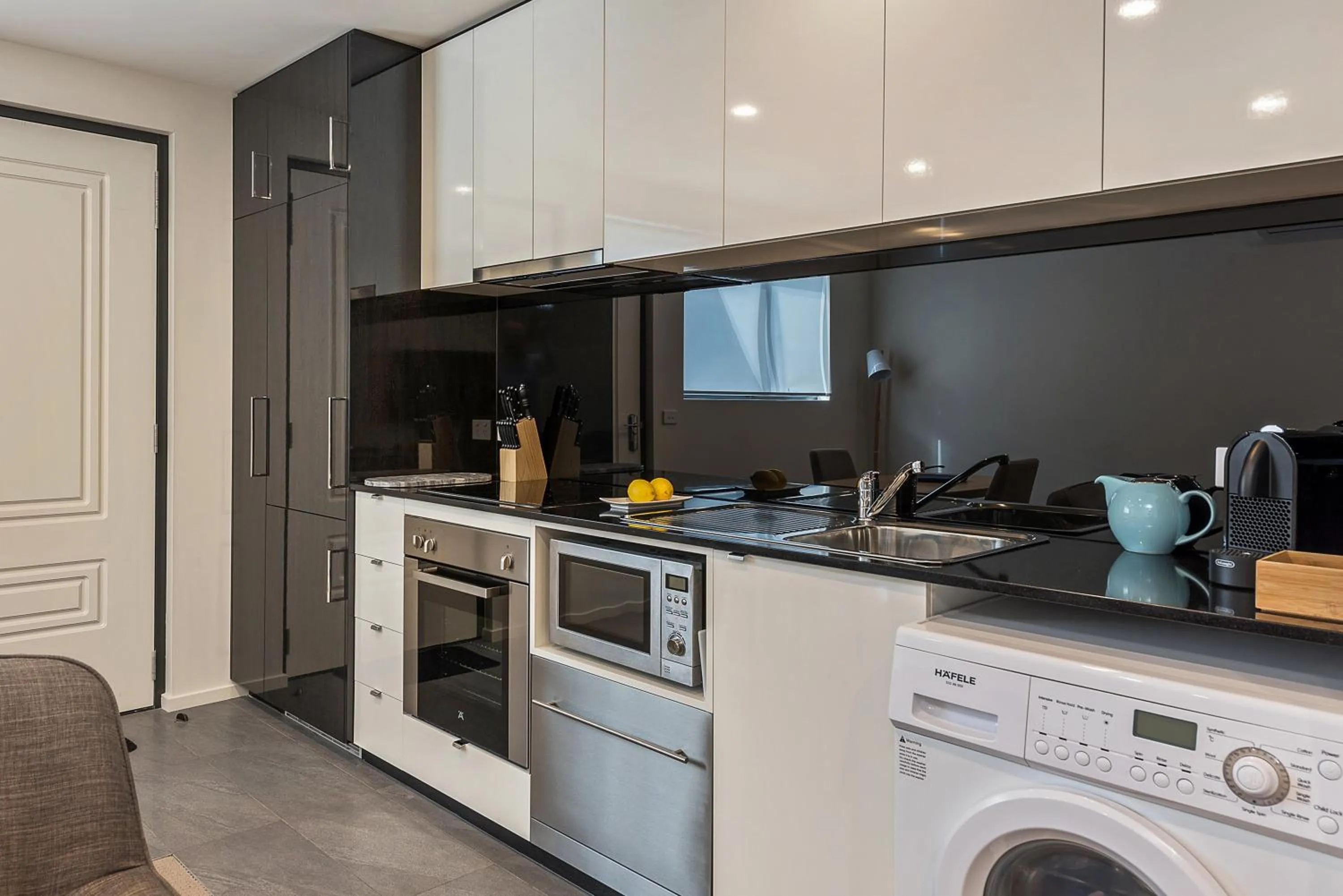 Kitchen or kitchenette in 110 Hampden Apartments