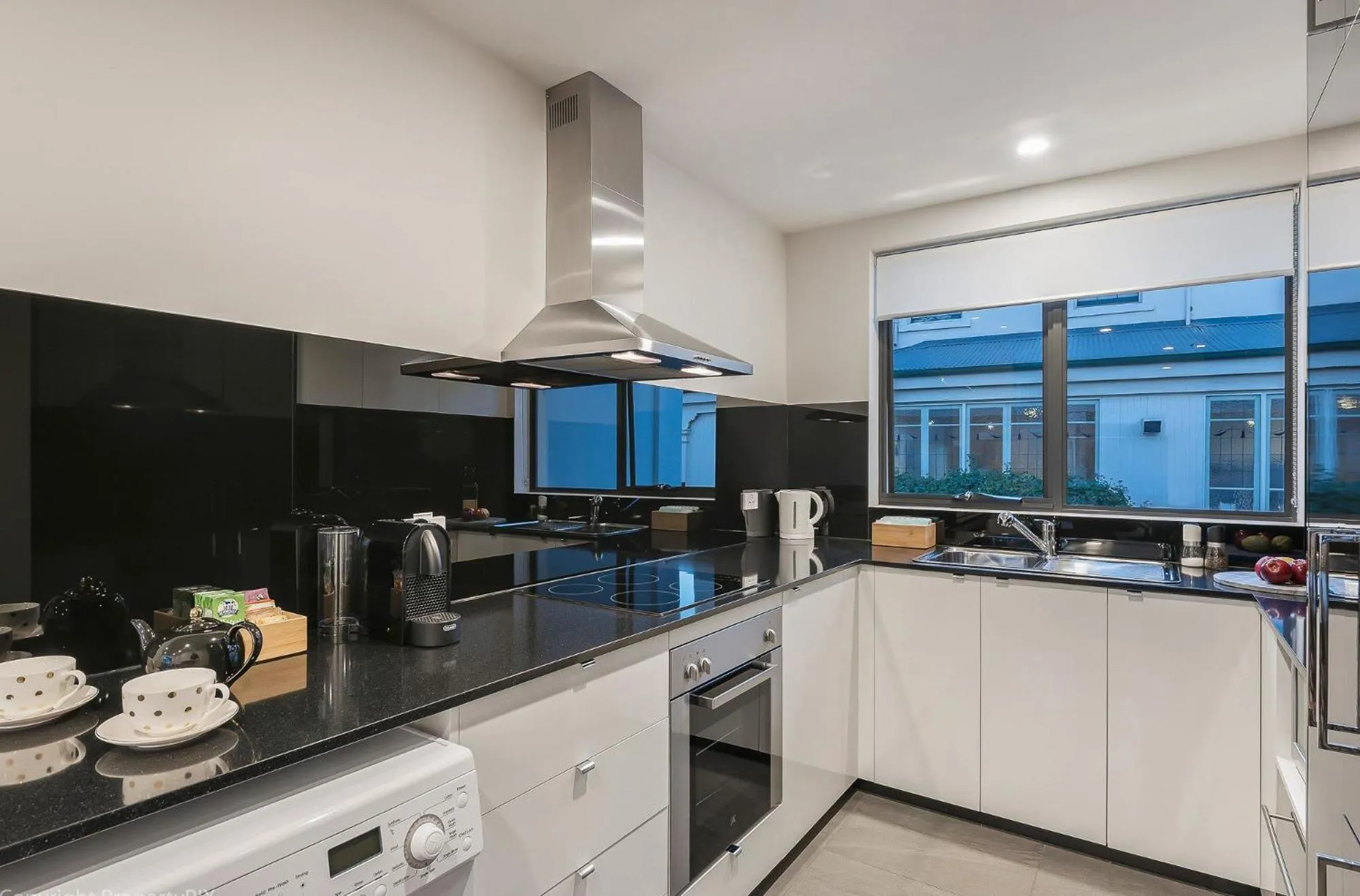 Kitchen or kitchenette in 110 Hampden Apartments