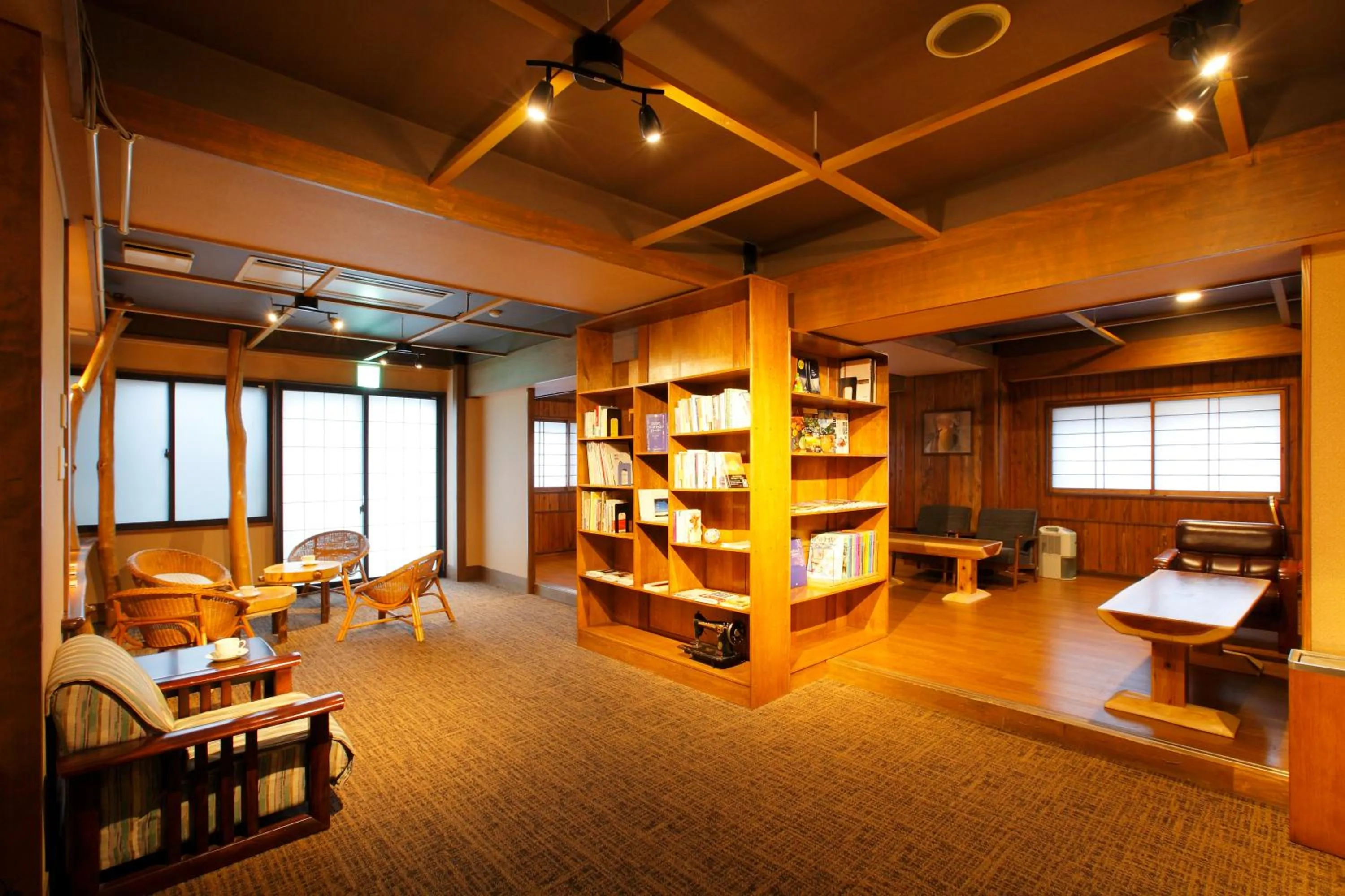 Library in Kutsurogijyuku Shintaki