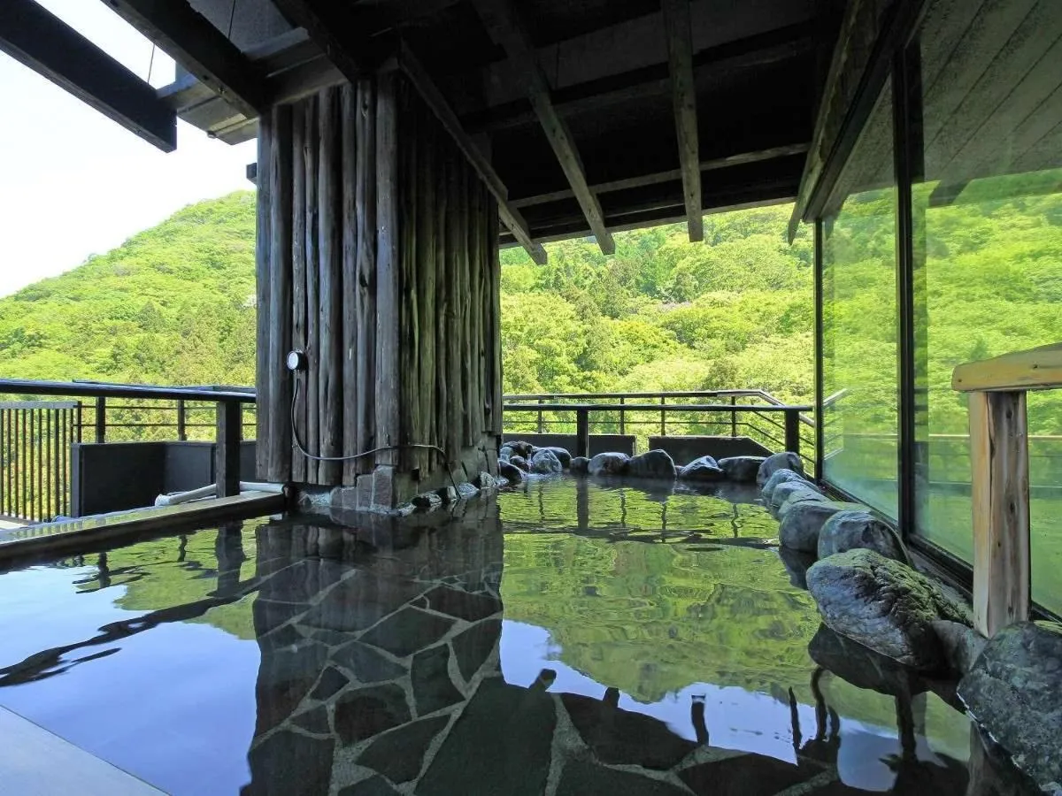 Hot Spring Bath in Kutsurogijuku Chiyotaki