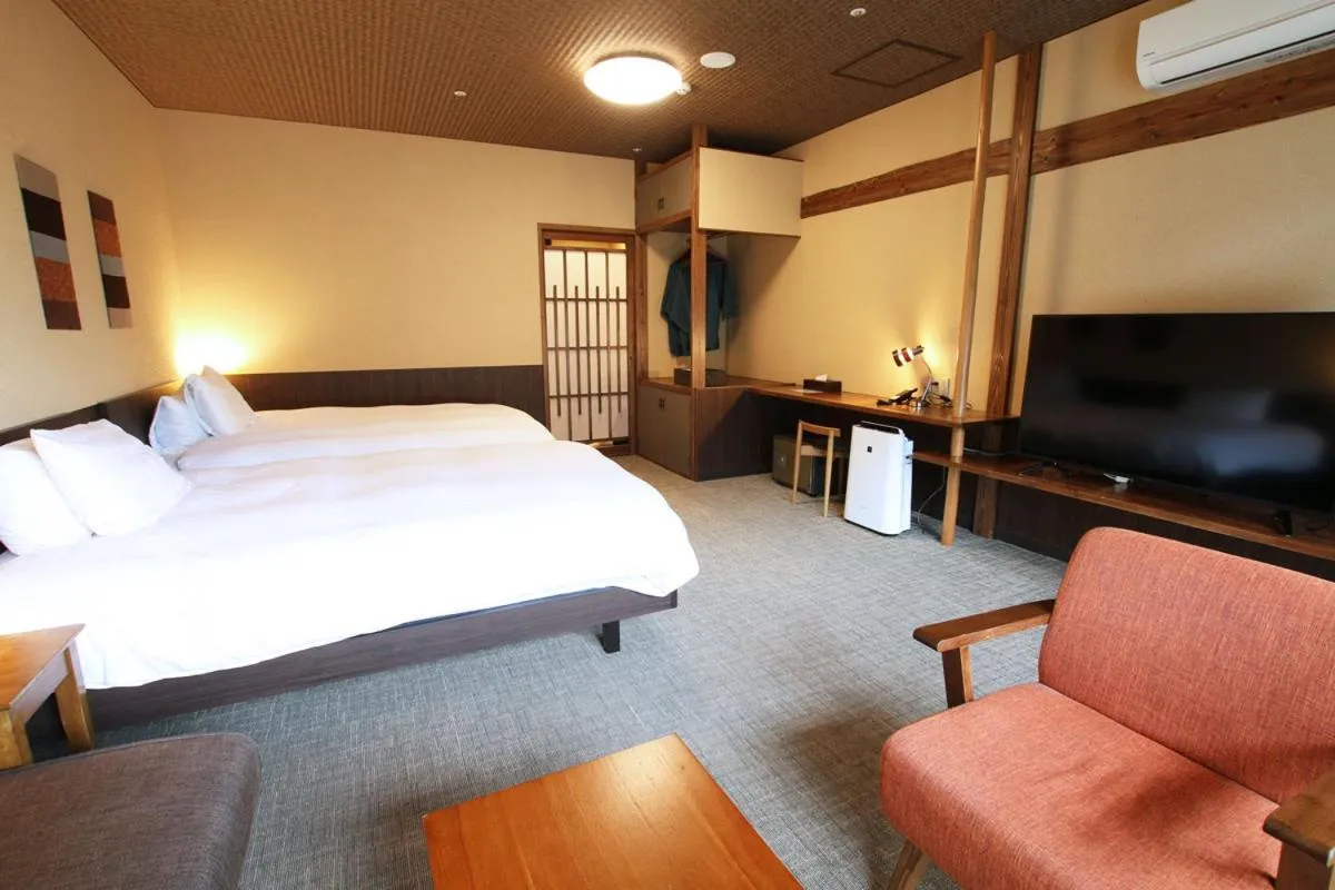 Bedroom, Bed in Kutsurogijuku Chiyotaki