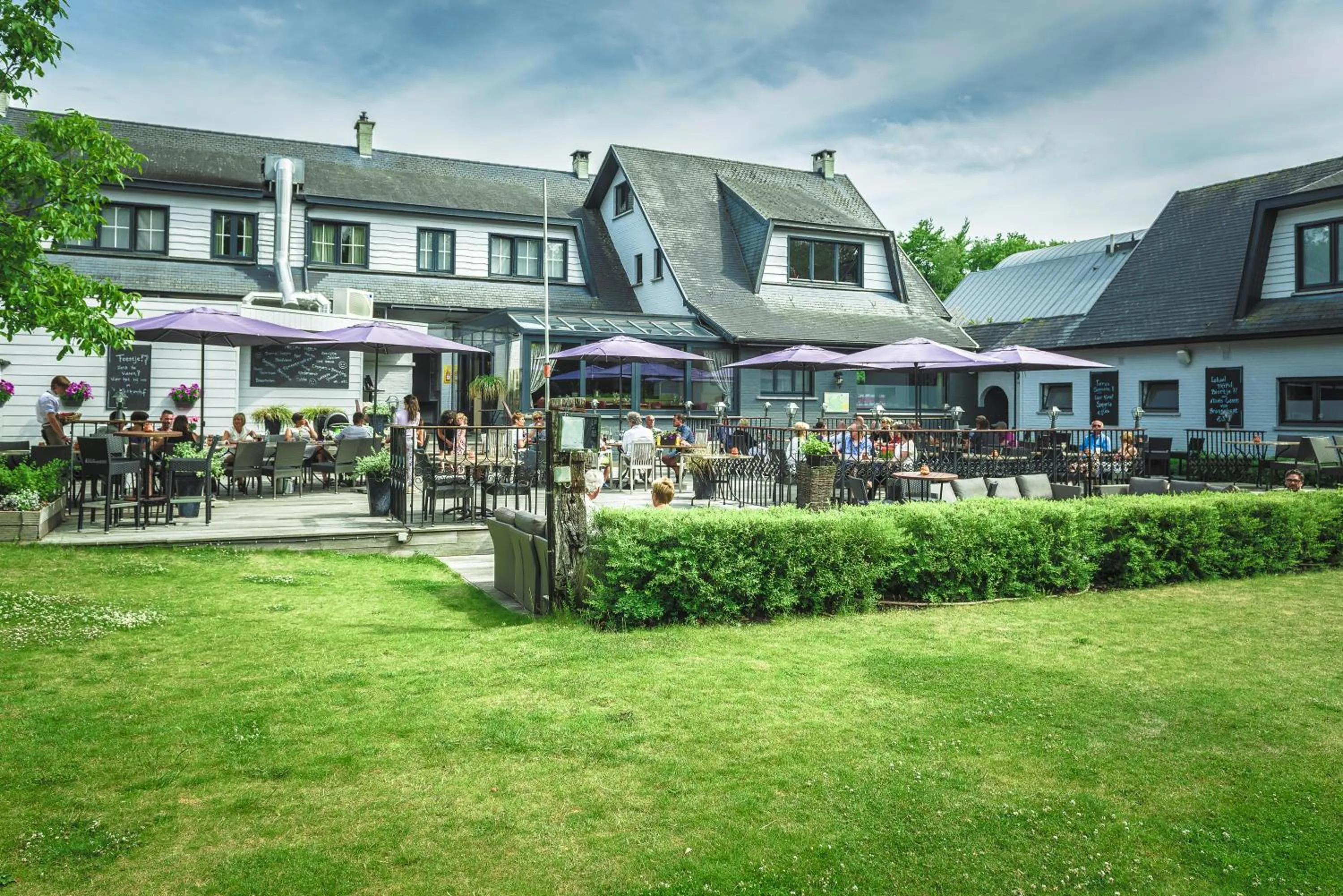 Property building in Charmehotel Klokkenhof