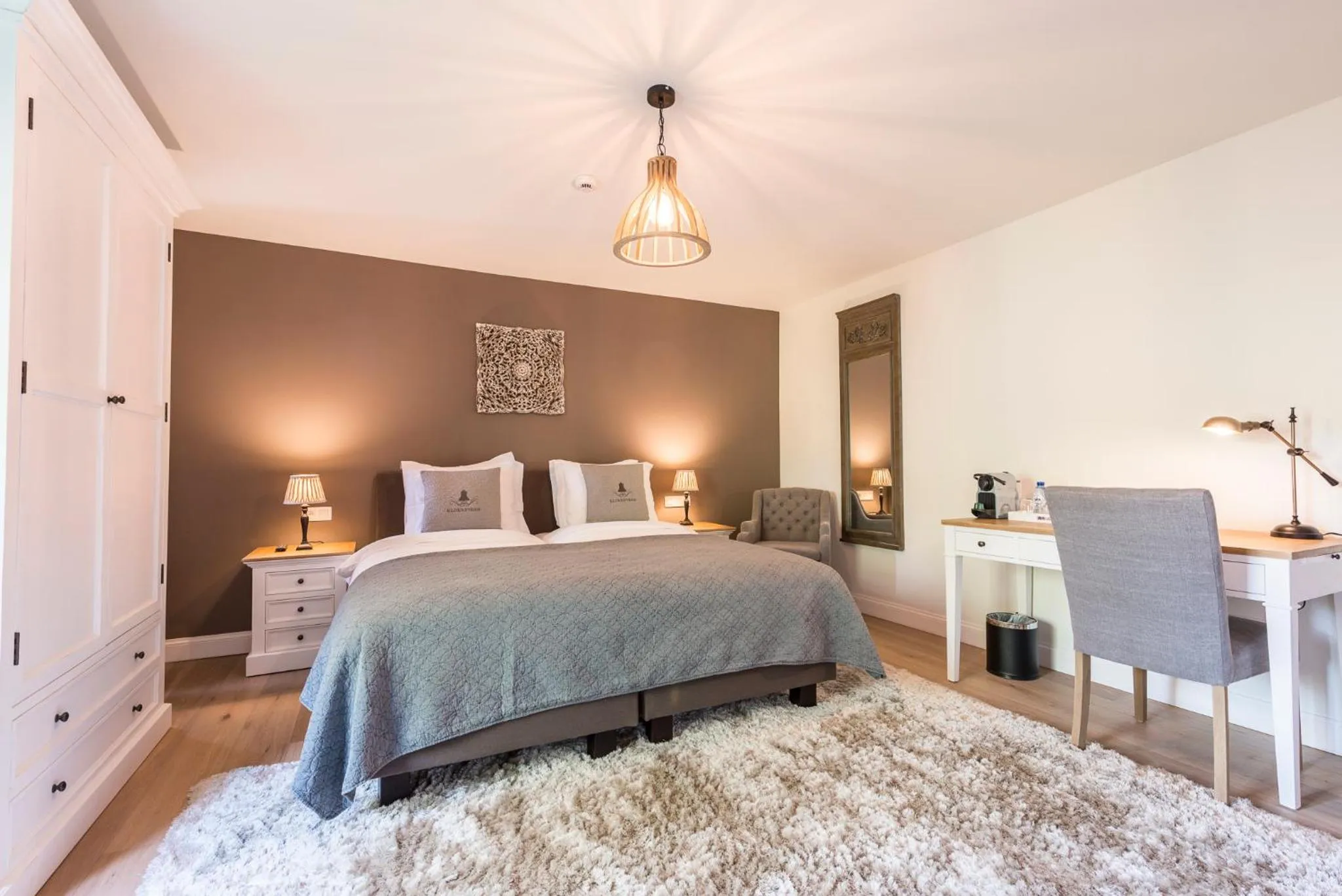 Bed in Charmehotel Klokkenhof