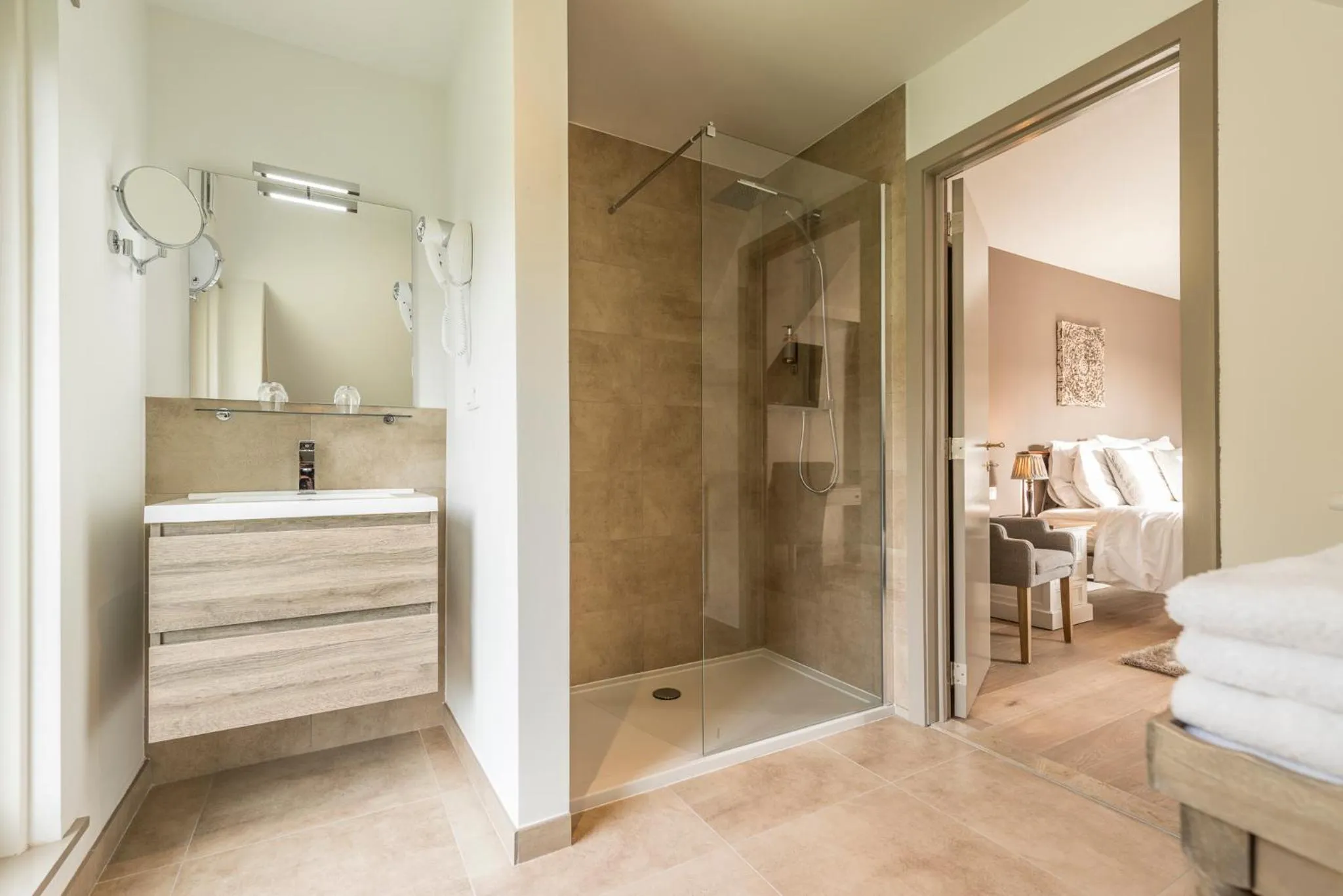 Bed in Charmehotel Klokkenhof