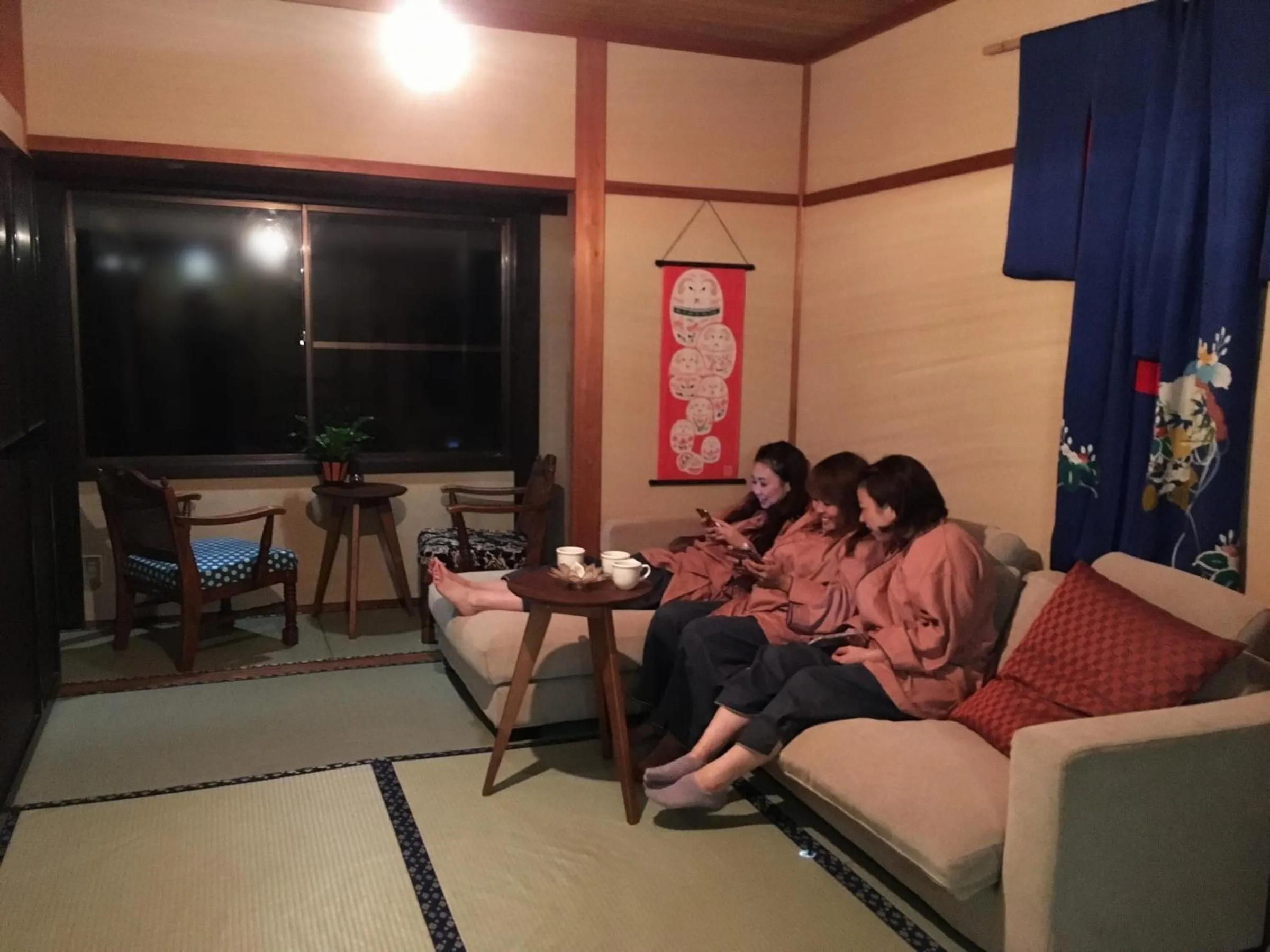 Communal lounge/ TV room in Uminone