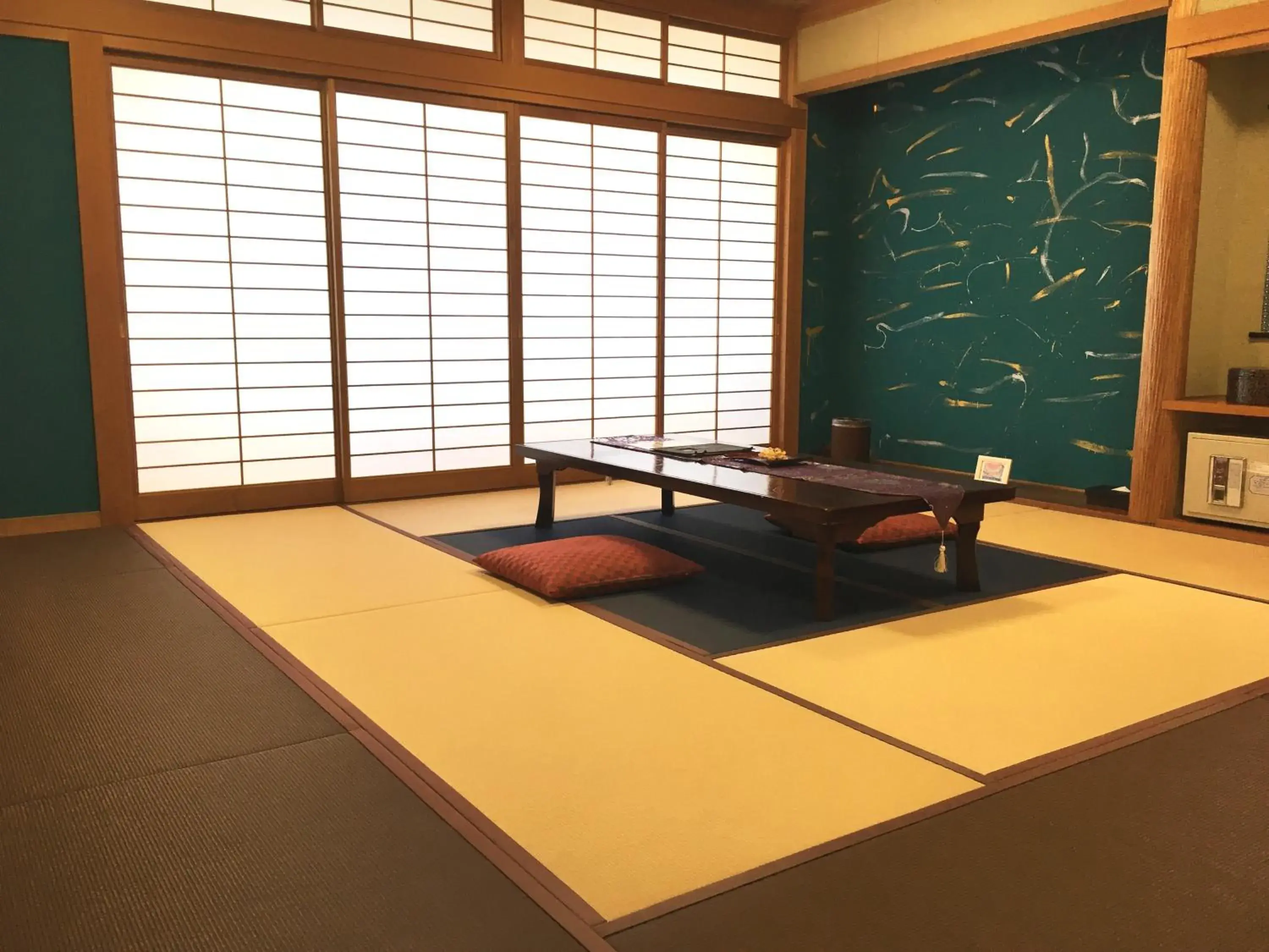 Standard Japanese-Style Room with Shared Bathroom - single occupancy in Uminone Standard Japanese-Style Room with Shared Bathroom - single occupancy in Uminone