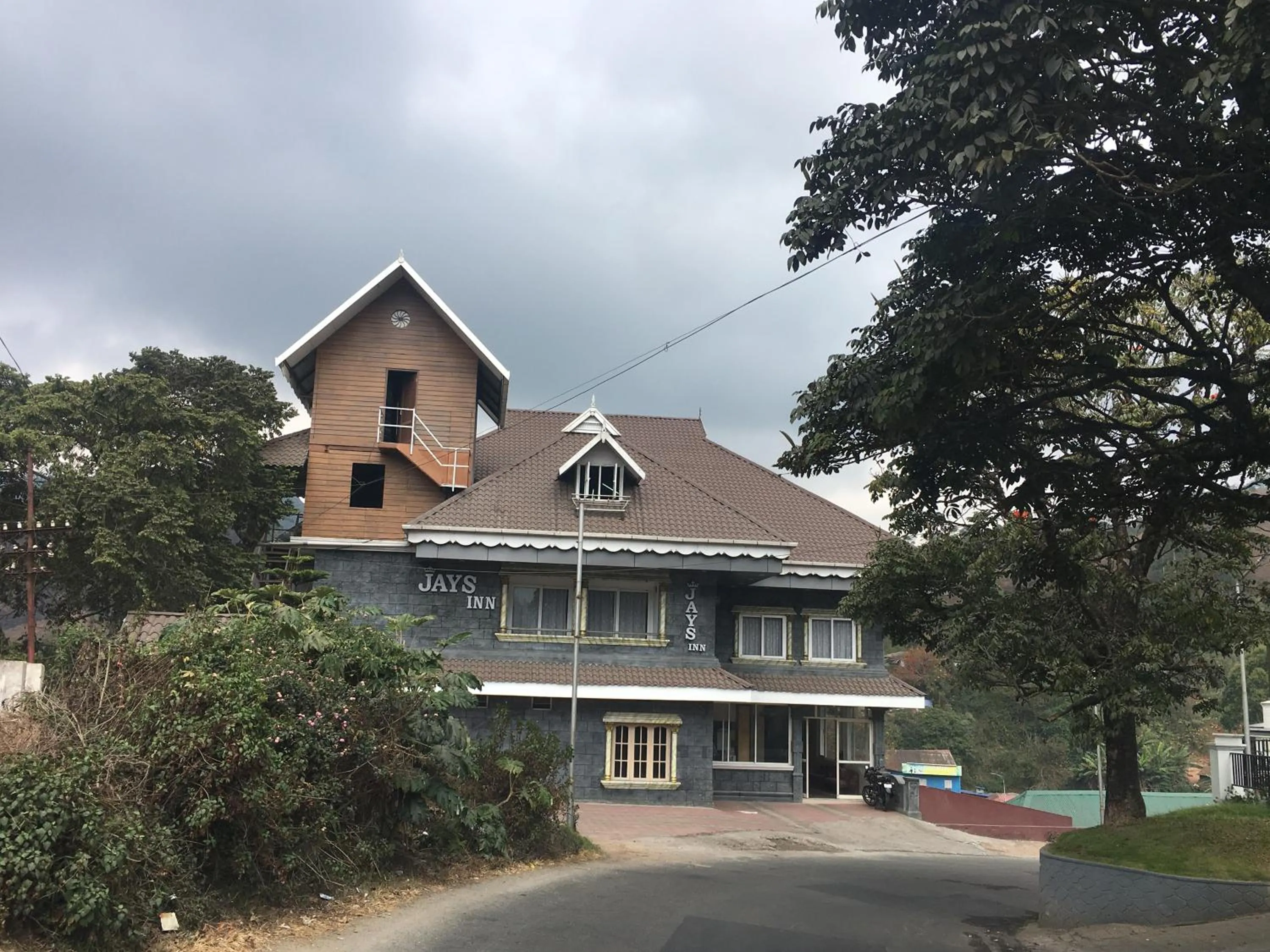 Property building in Jays Inn