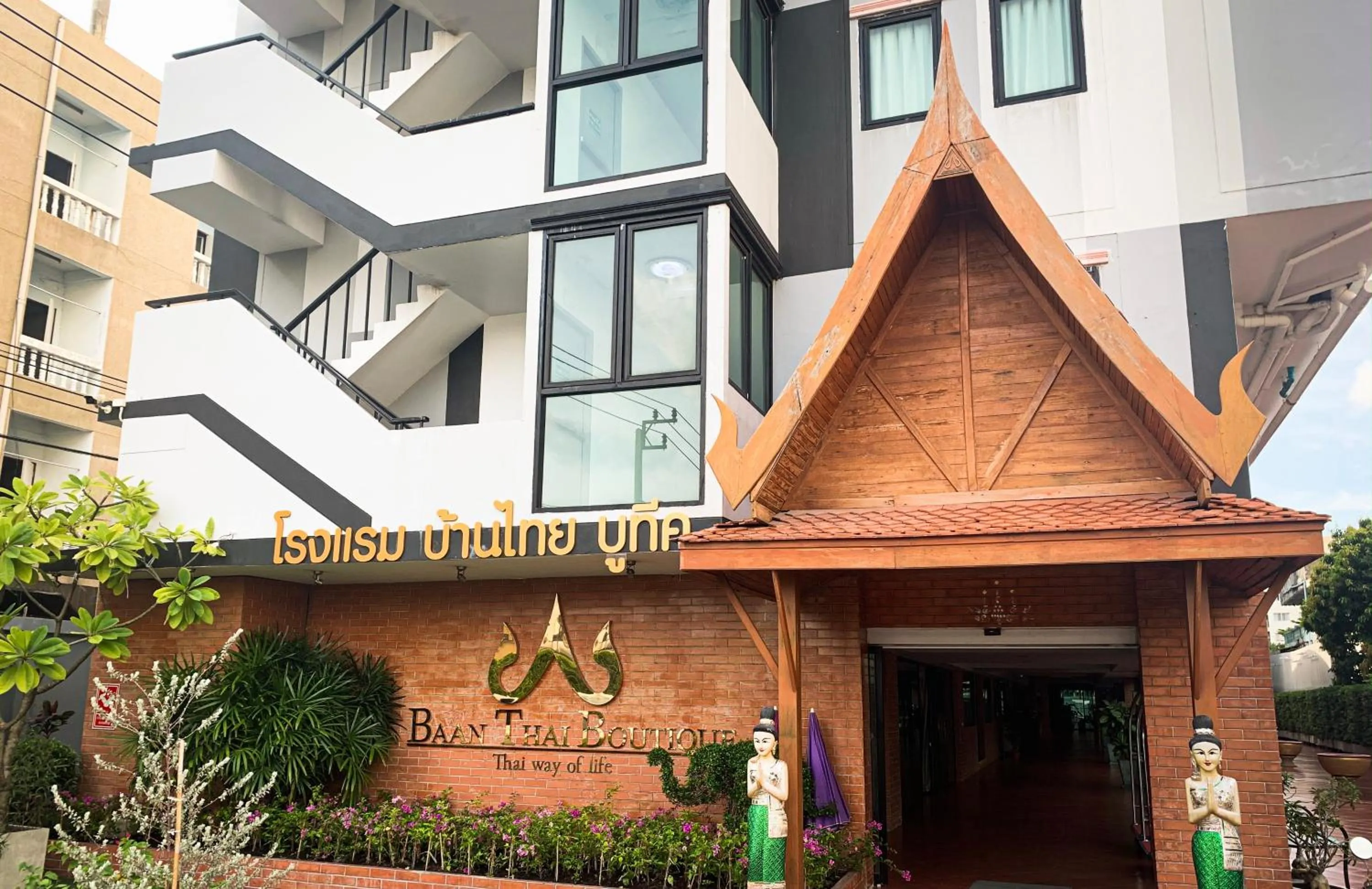Facade/entrance in Baan Thai Boutique