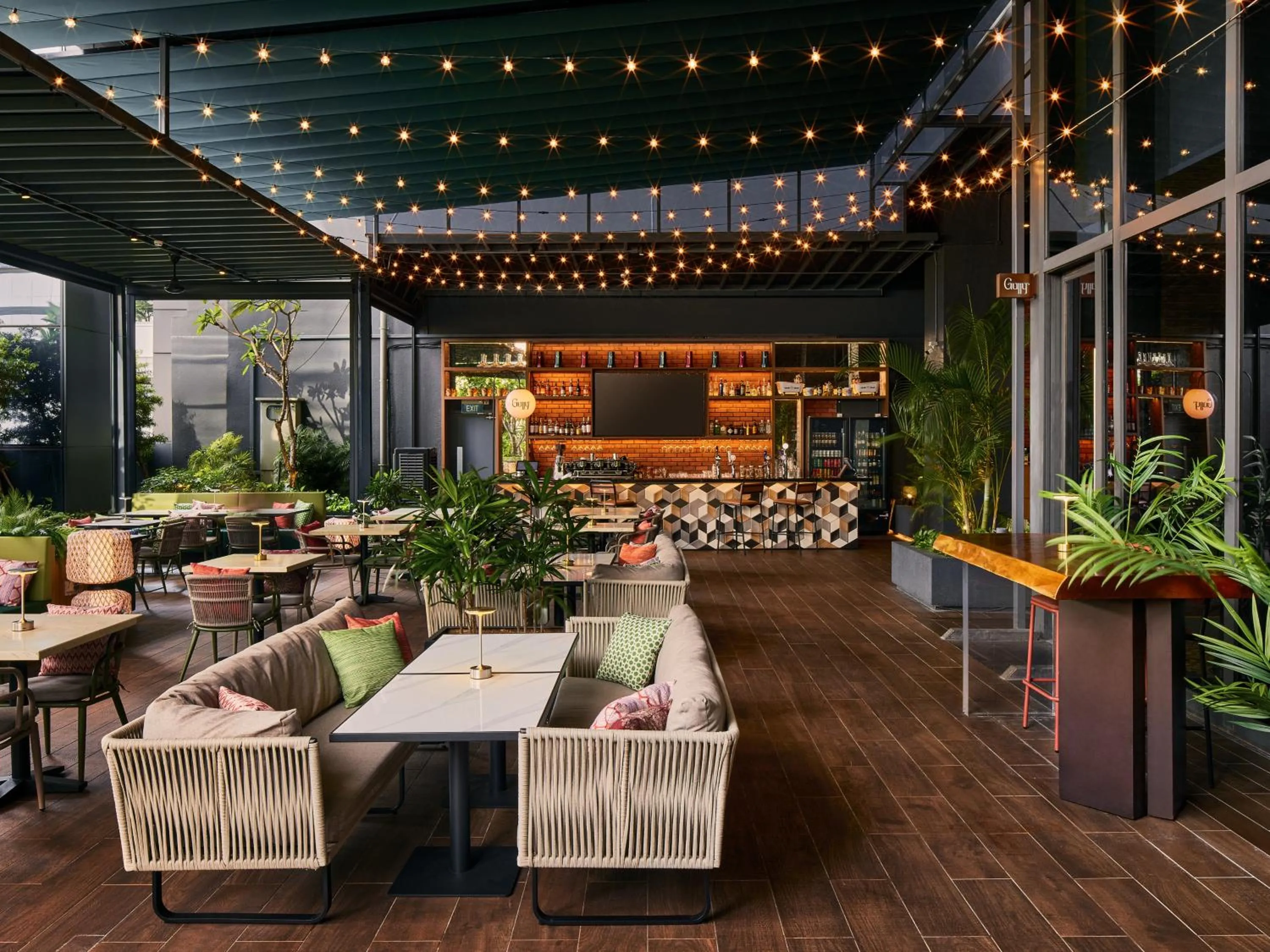 Restaurant/places to eat in Holiday Inn Singapore Little India by IHG