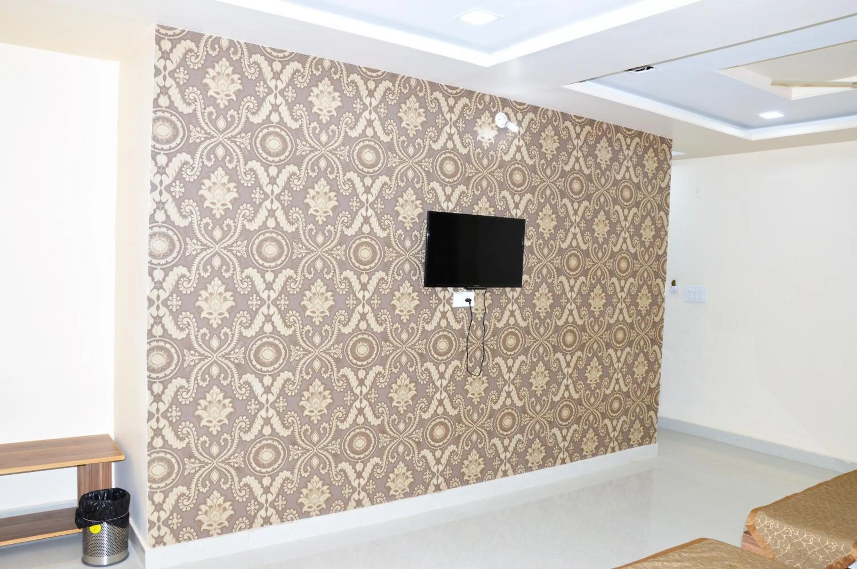 HOTEL ATA INN AND RESTAURANT (20 Mtrs from Dargah), Ajmer