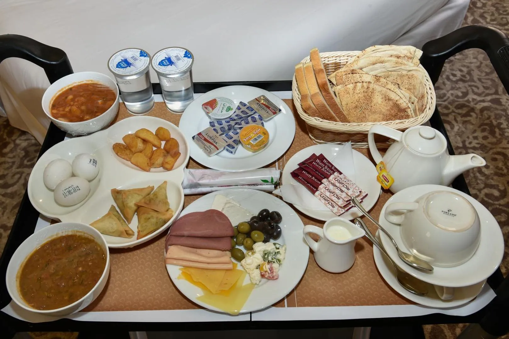 Food and drinks in Golden Dune Hotel AlFayhaa