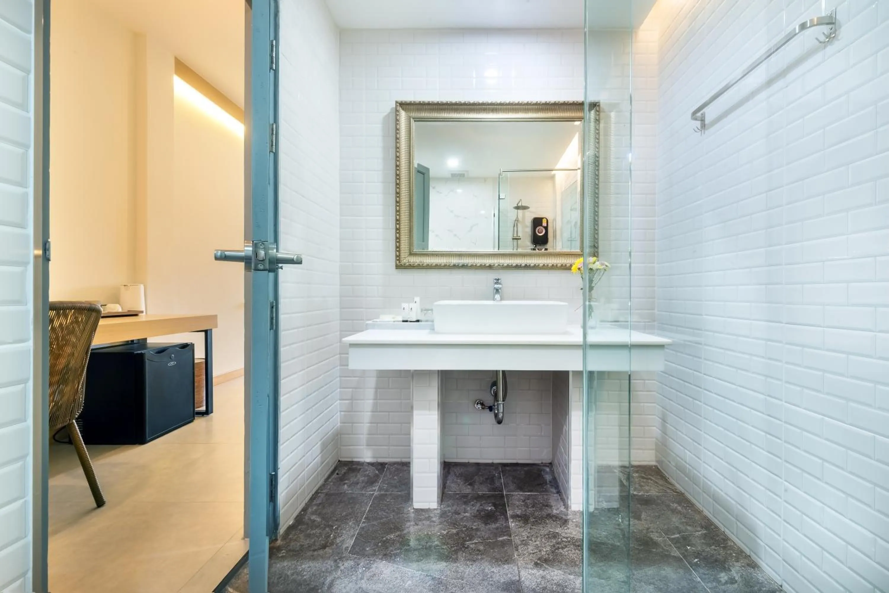 Bathroom in Ai Pai Hotel - 50m to Pai Walking Street & Night Market