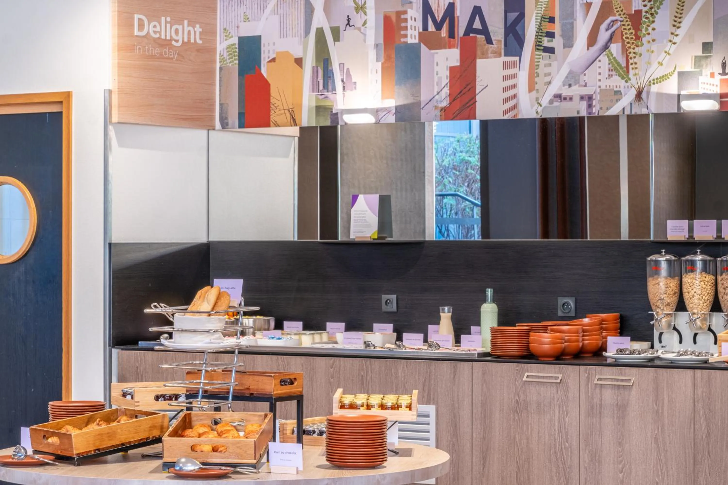 Breakfast in Spark by Hilton Lyon Park Saone