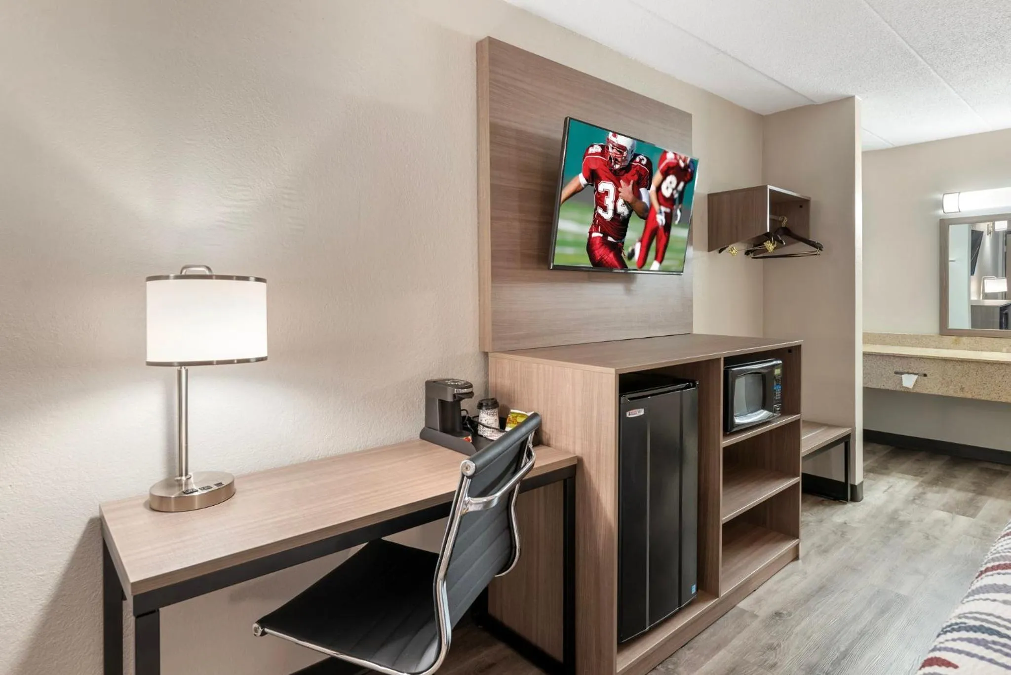 Photo of the whole room in Red Roof Inn Doswell - Kings Dominion