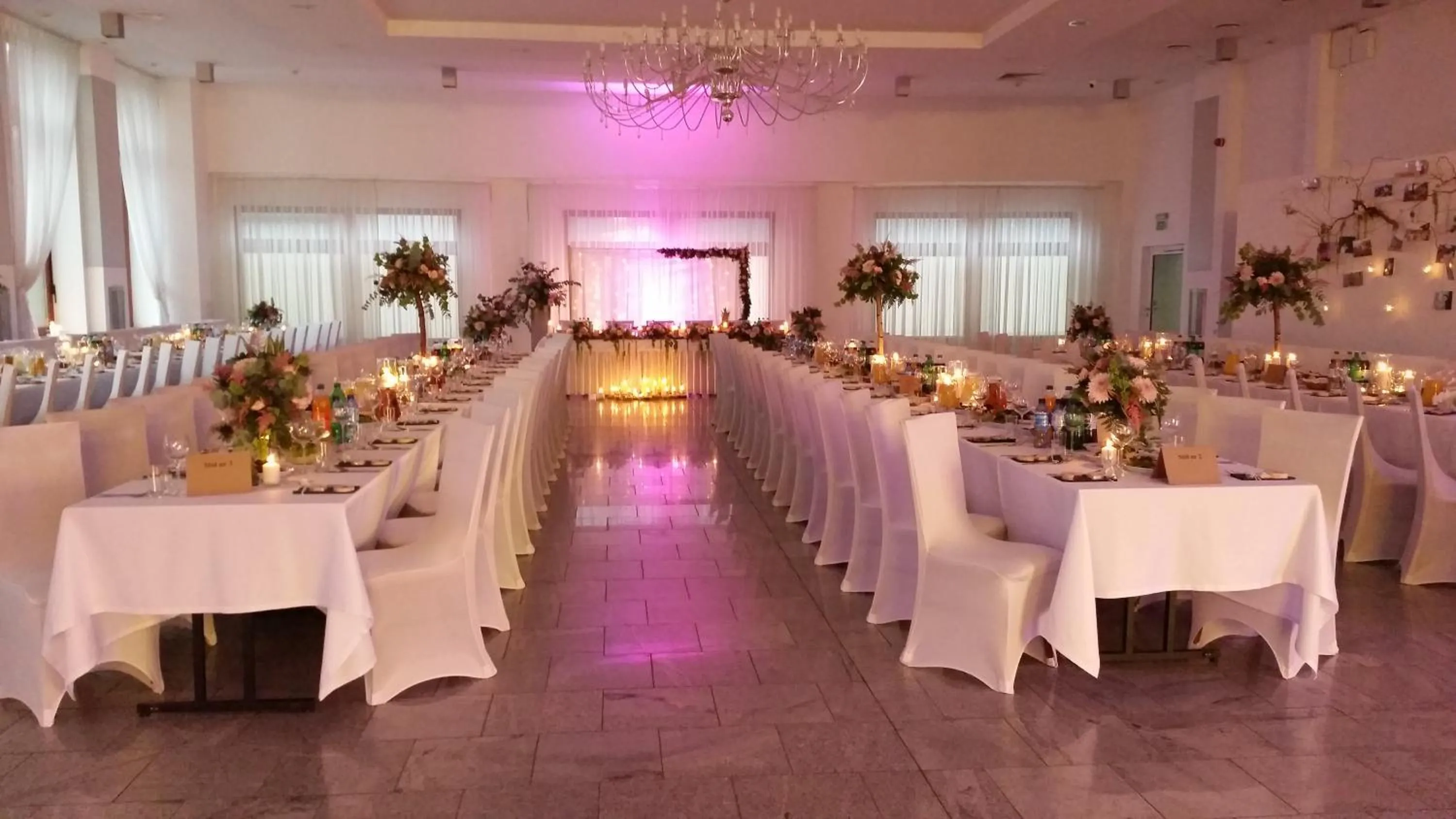 Banquet/Function facilities in Hotel DYMINY