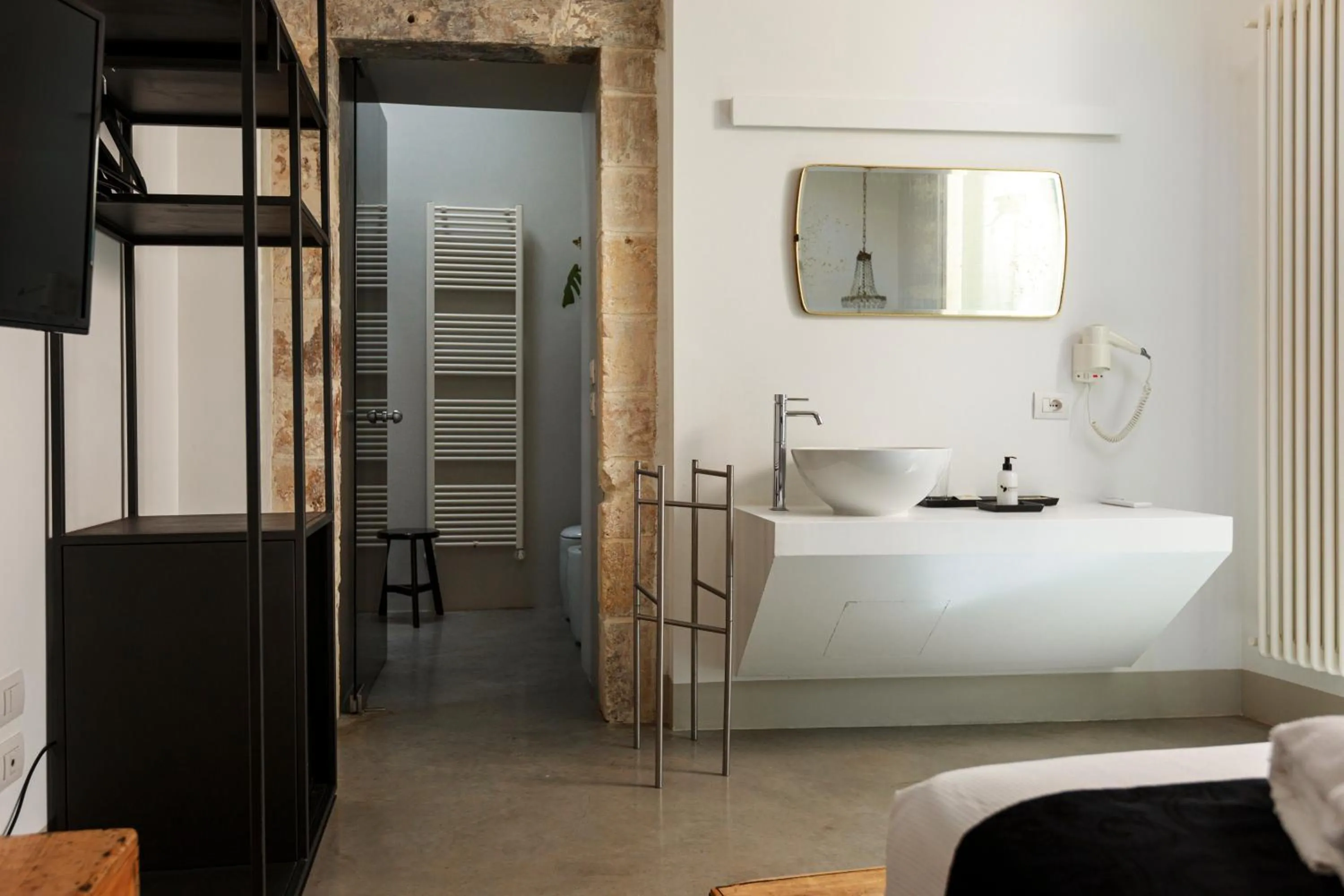 Bathroom in Embrace Sicily Guest House