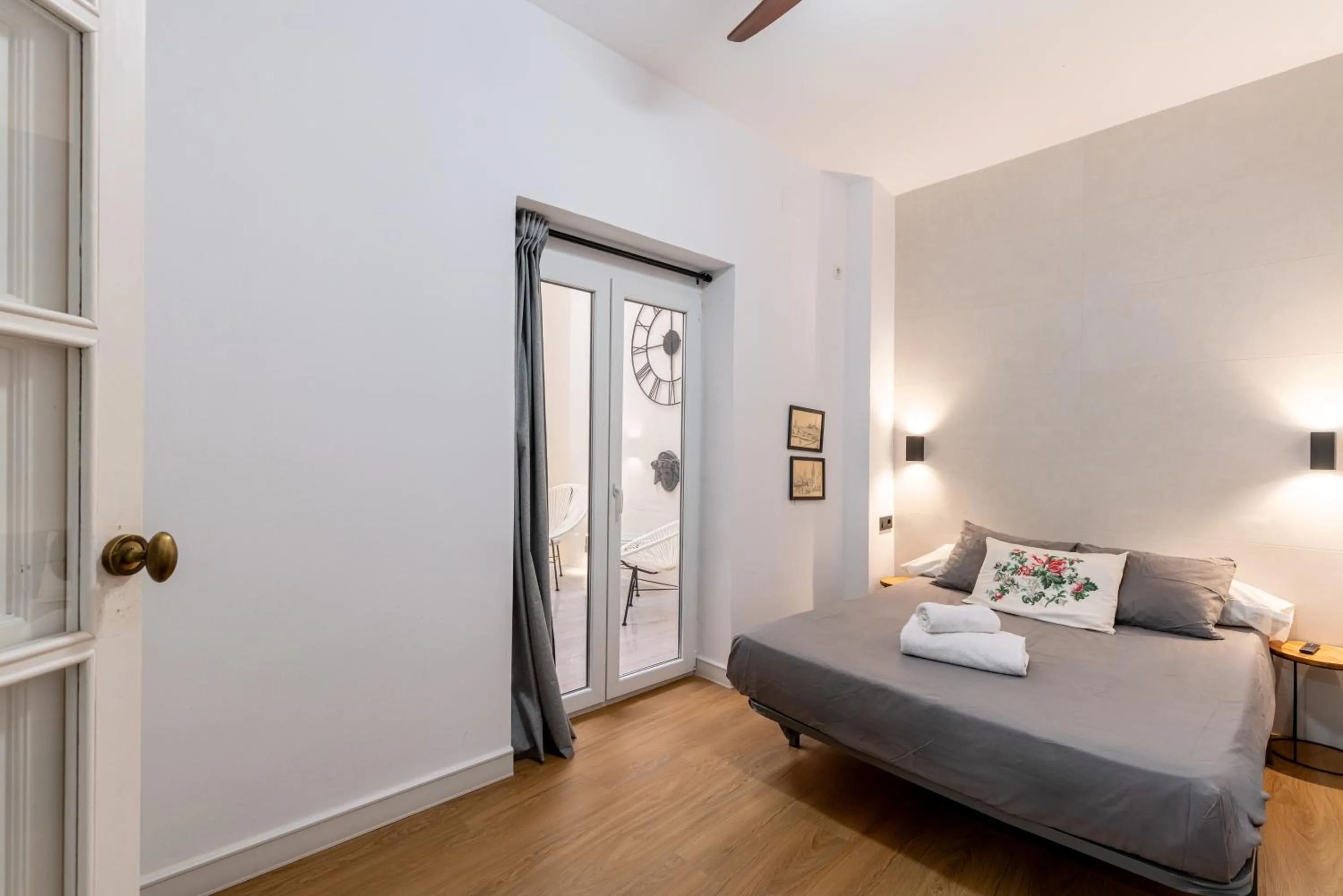 Bedroom, Bed in HOUSE SEVILLANA 6 habitaciones