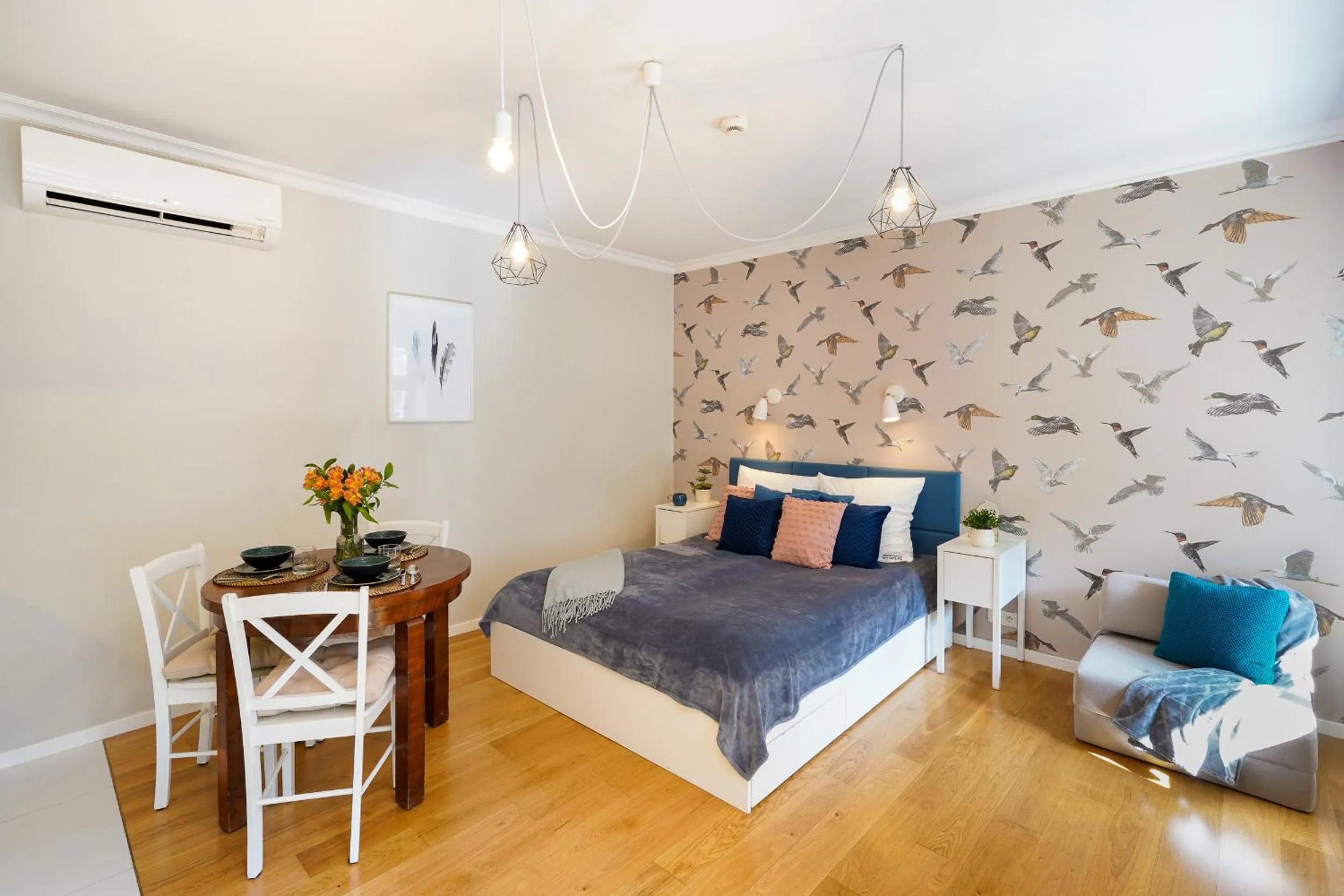 Bed in Avium Old Town Apartments