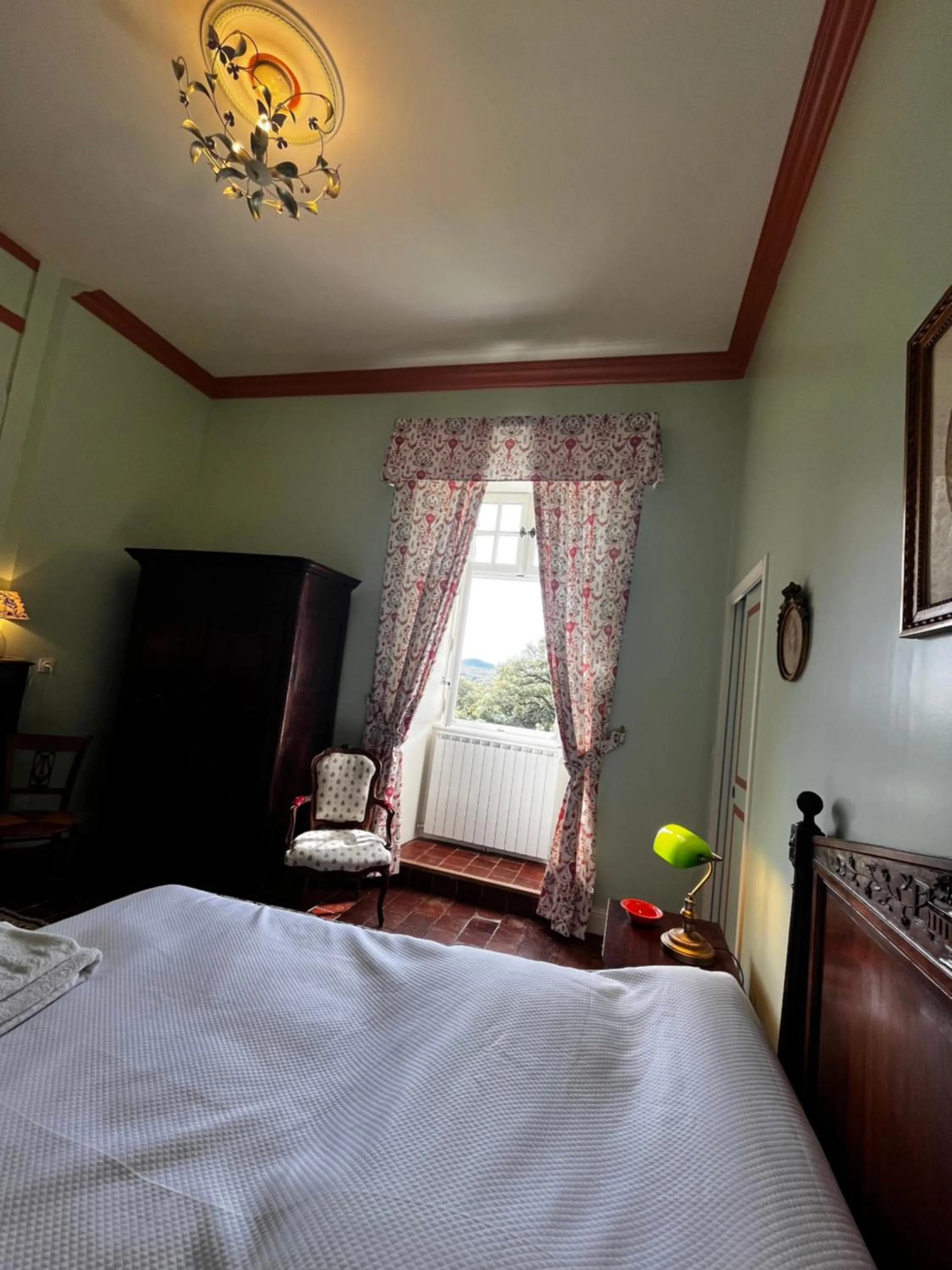 Photo of the whole room in Château de Rousson