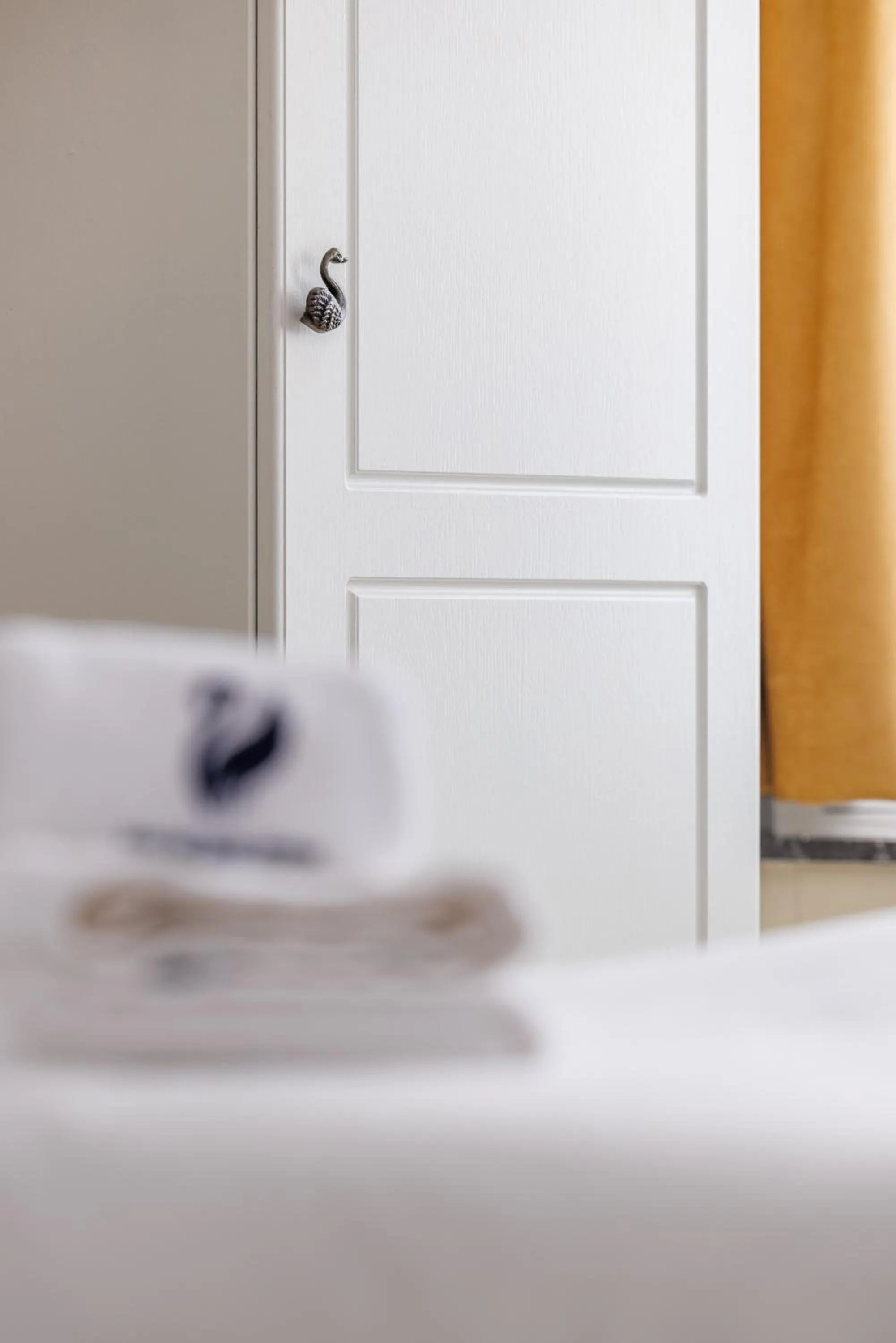 Bed in The Black Swan Hotel