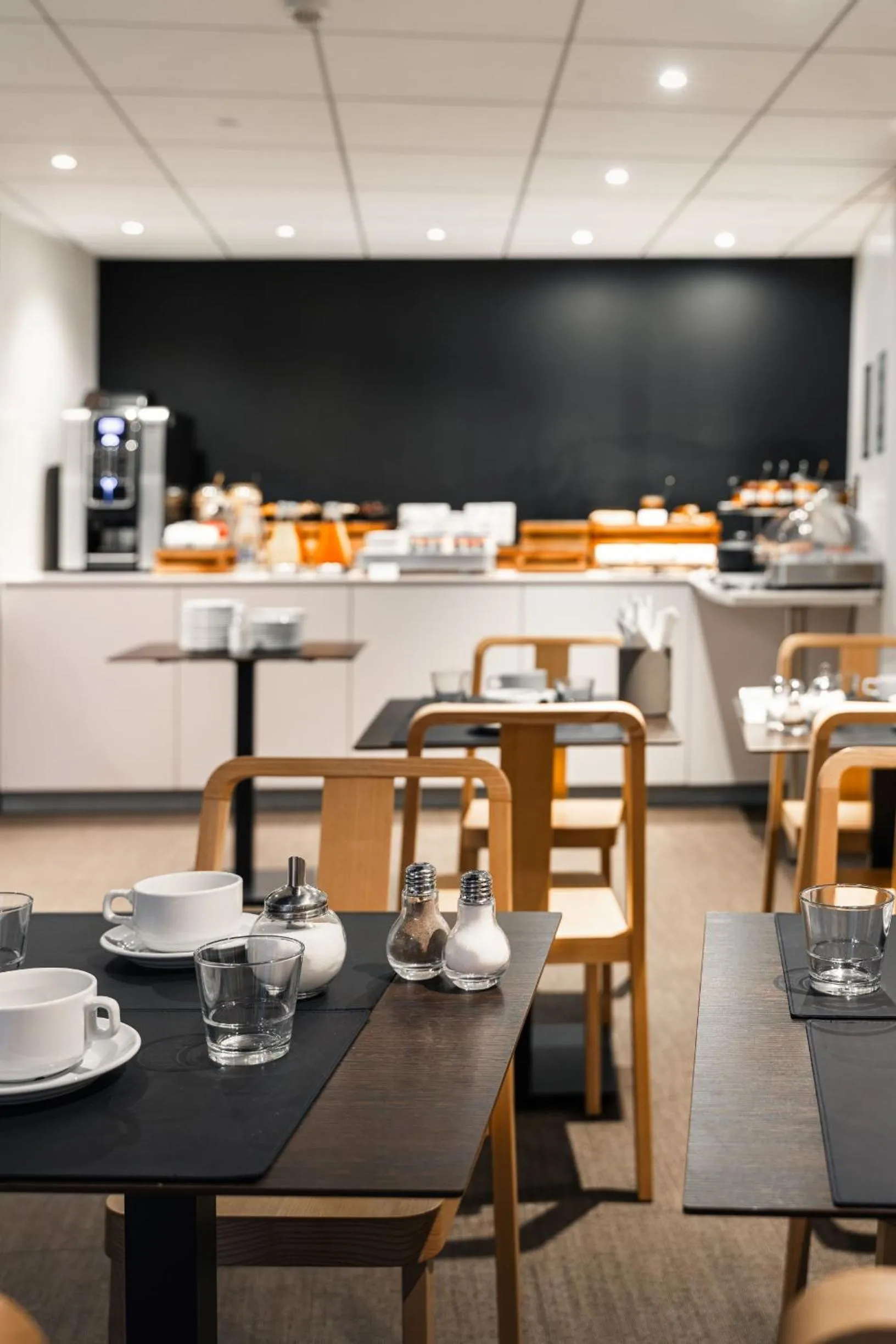 Restaurant/places to eat in Hôtel du Château Dinan - Originals Boutique