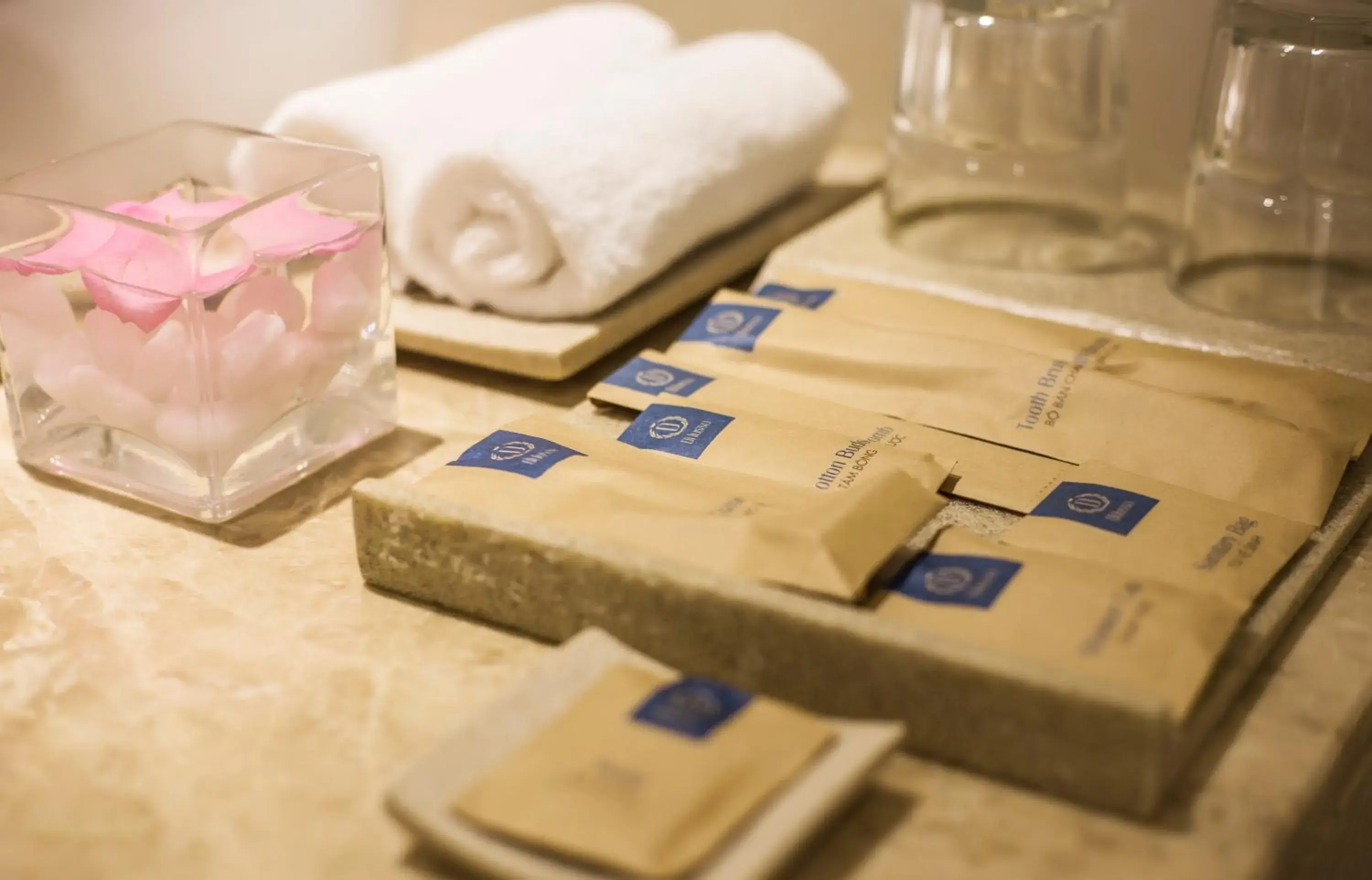 Superior Triple Room in Di lusso Boutique Hotel Riverside Danang Superior Triple Room in Di lusso Boutique Hotel Riverside Danang