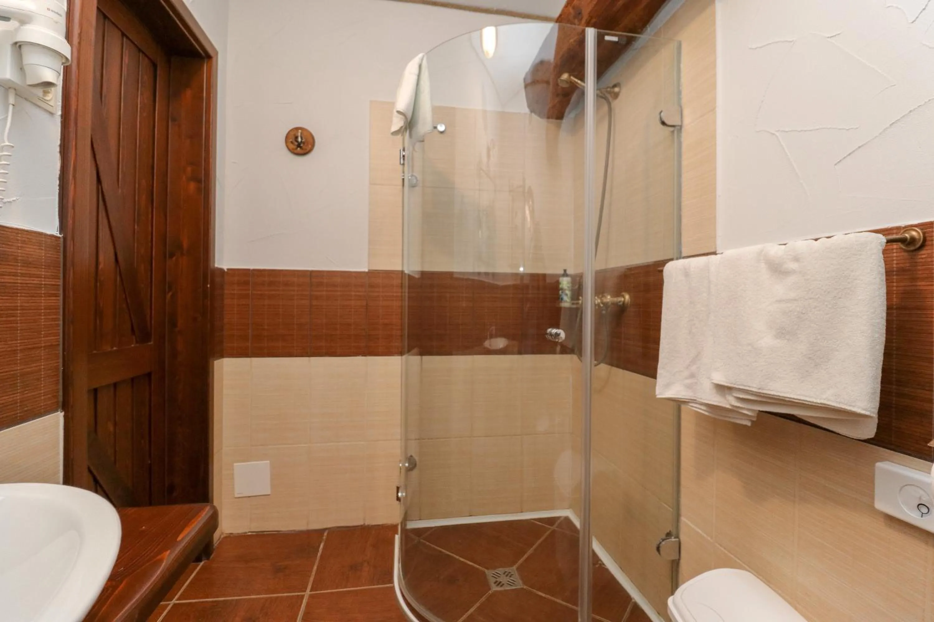 Bathroom in Puchner Kastélyszálló