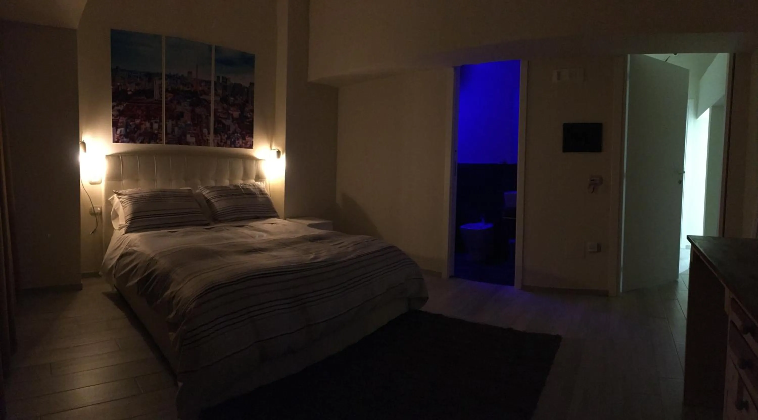 Photo of the whole room, Bed in Morra's Home