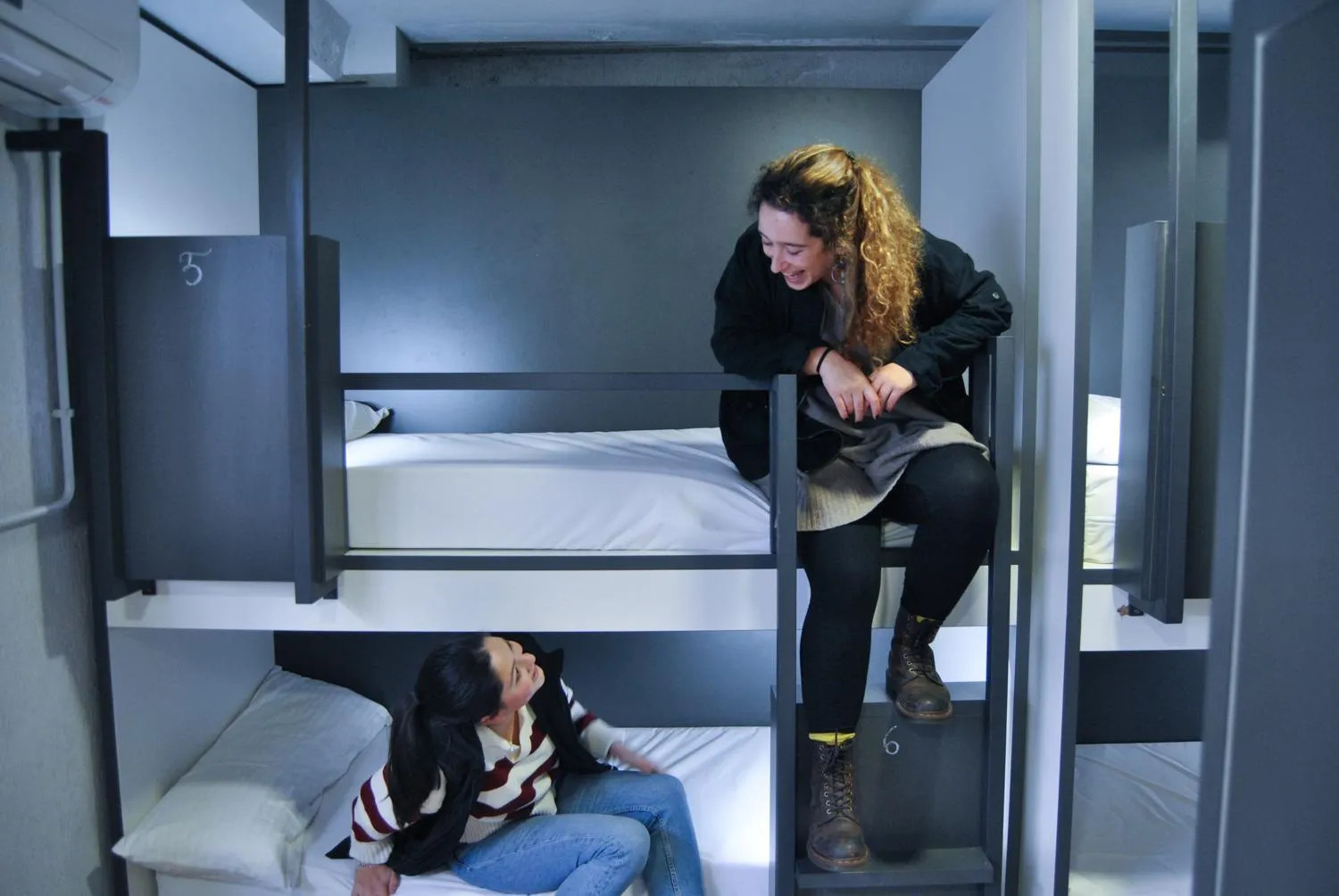 People, Bed in Quartier Bilbao Hostel Casco Viejo