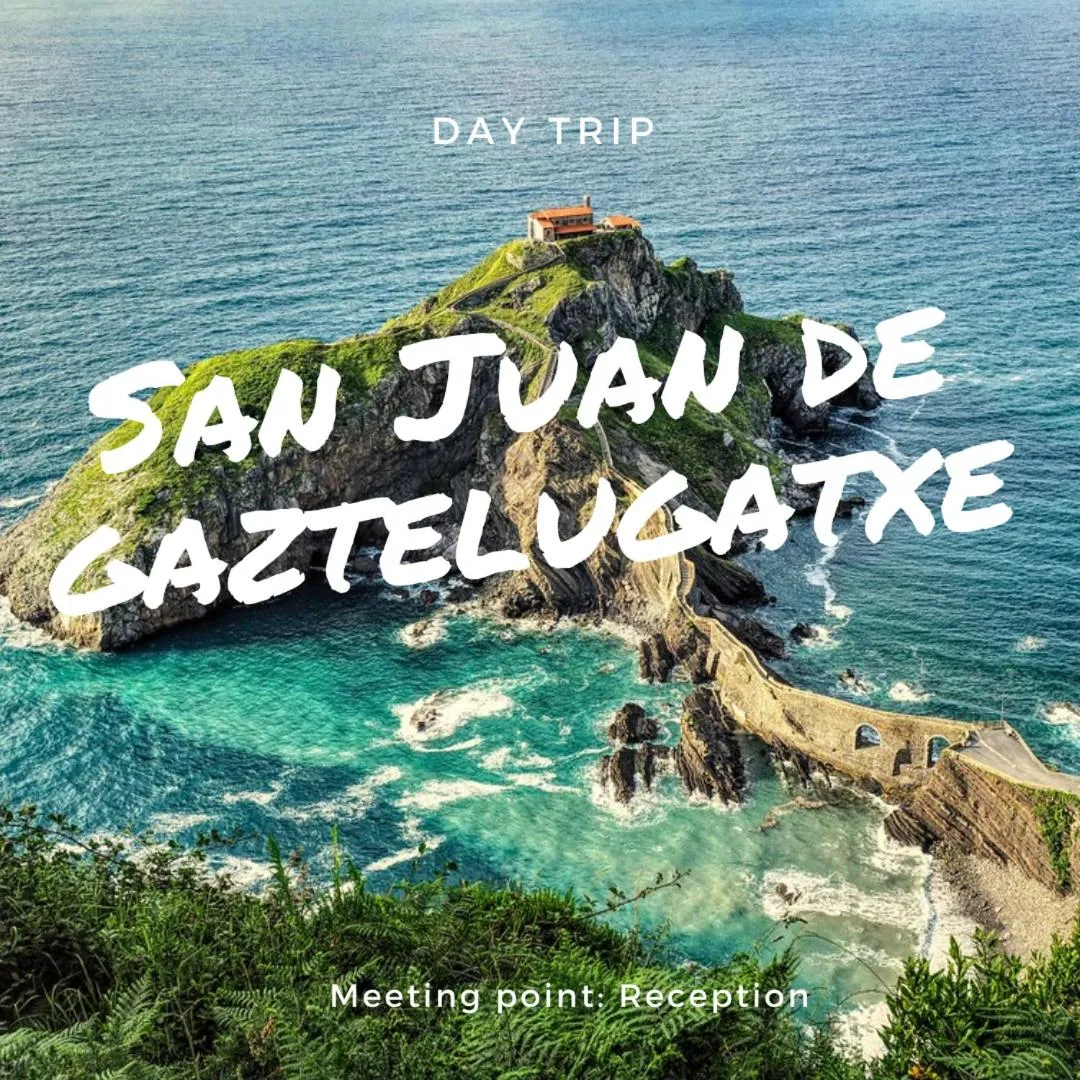 Evening entertainment in Quartier Bilbao Hostel Casco Viejo