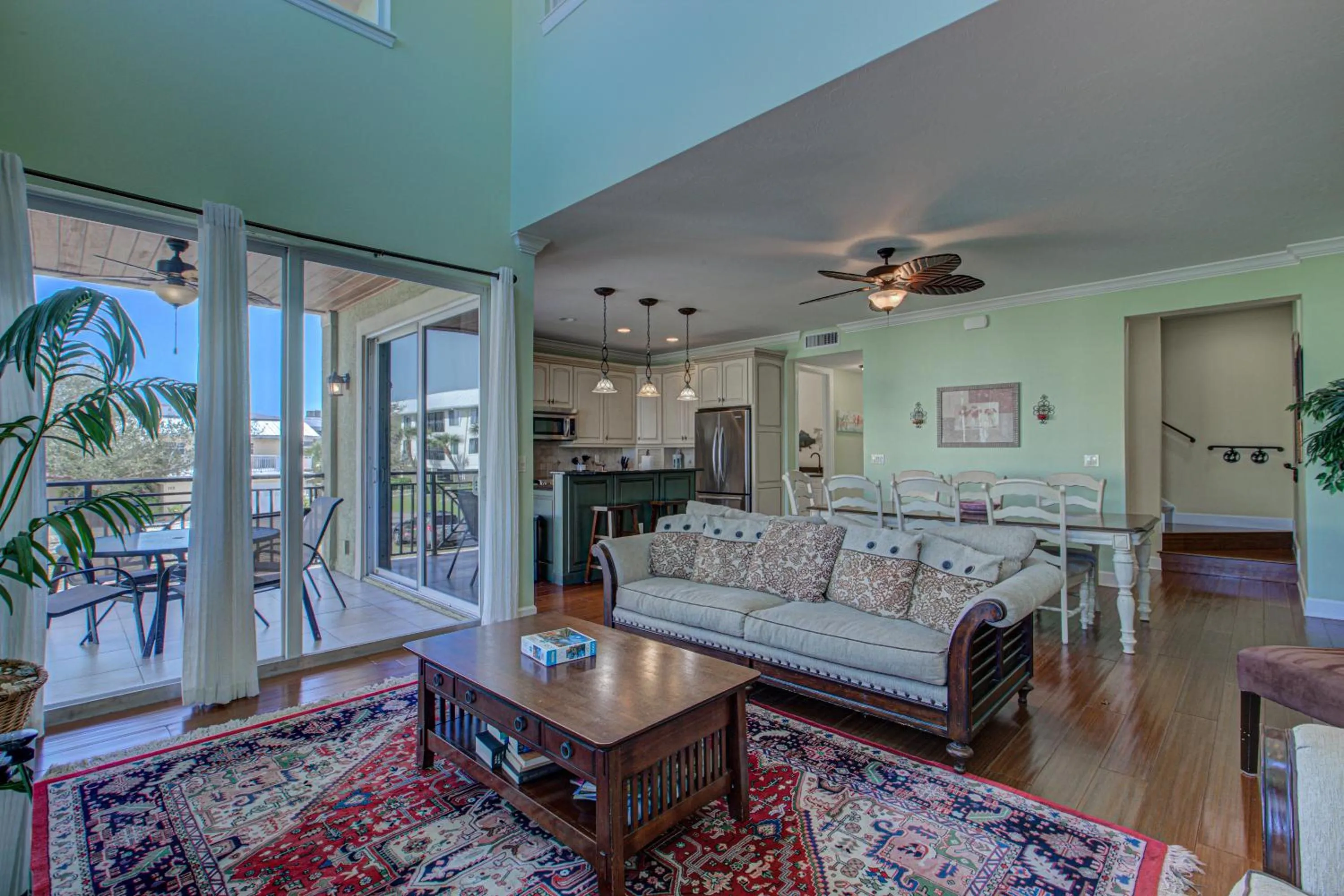 Property building in Anna Maria Island Beach Palace