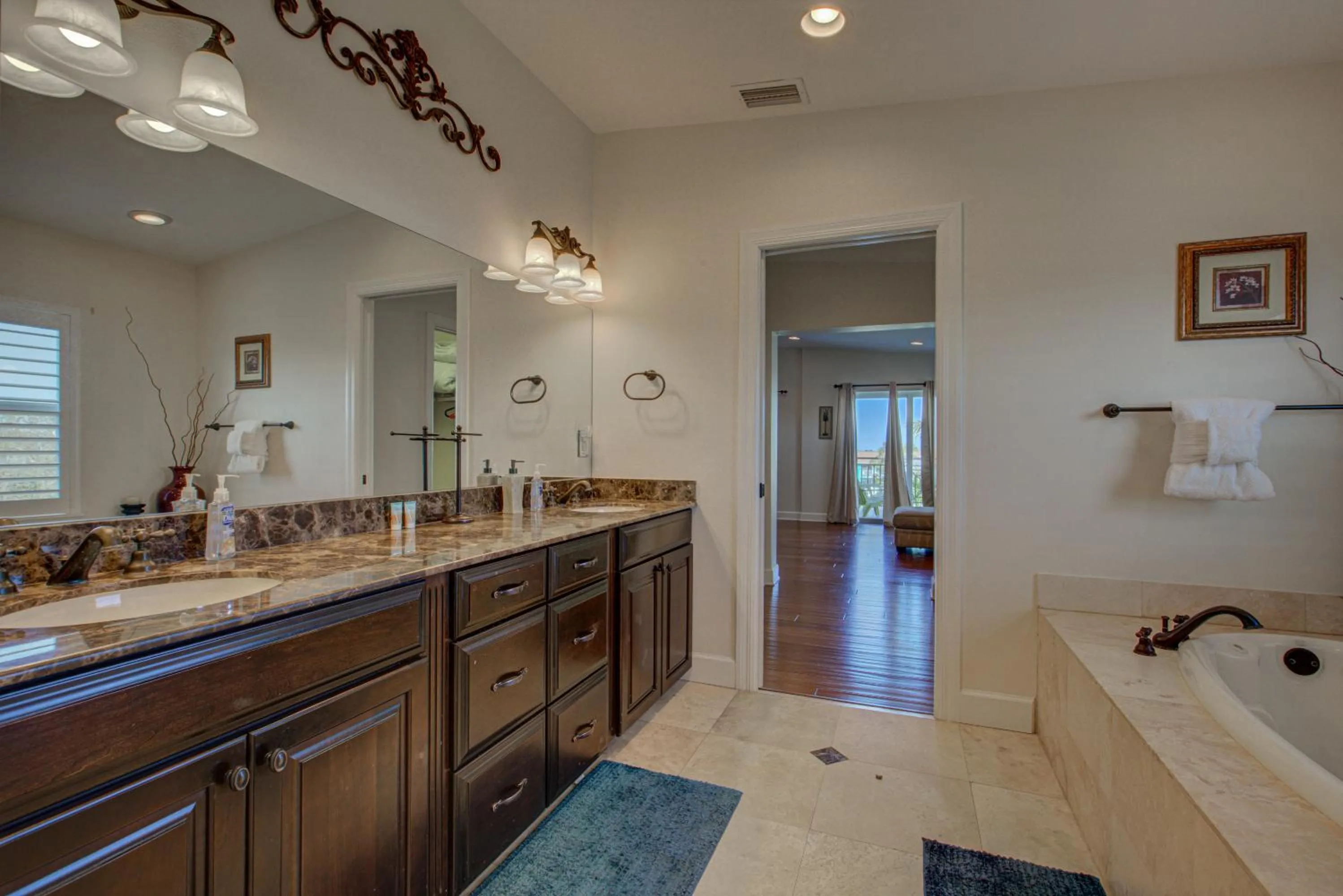 Property building in Anna Maria Island Beach Palace