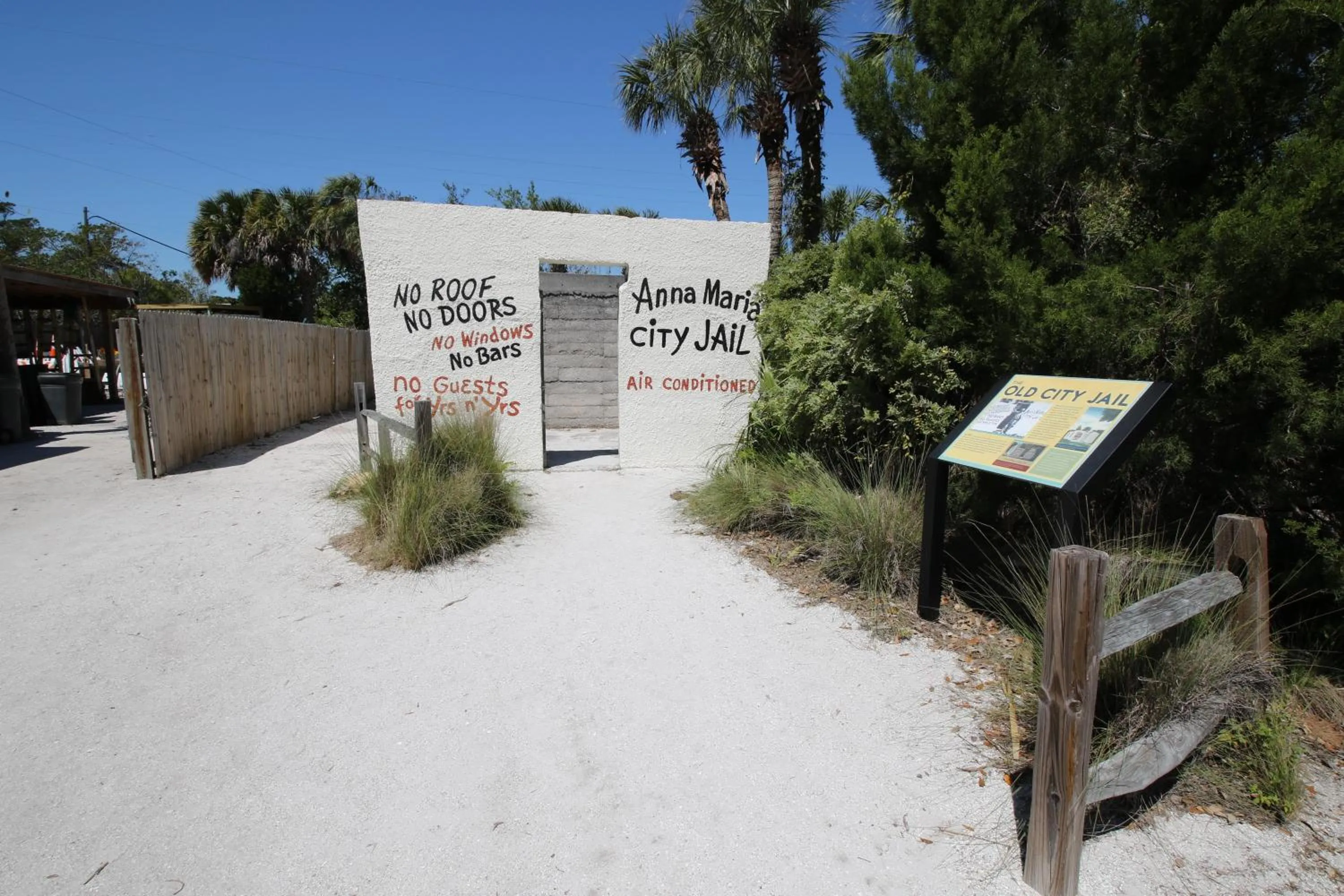 Property building in Anna Maria Island Beach Palace