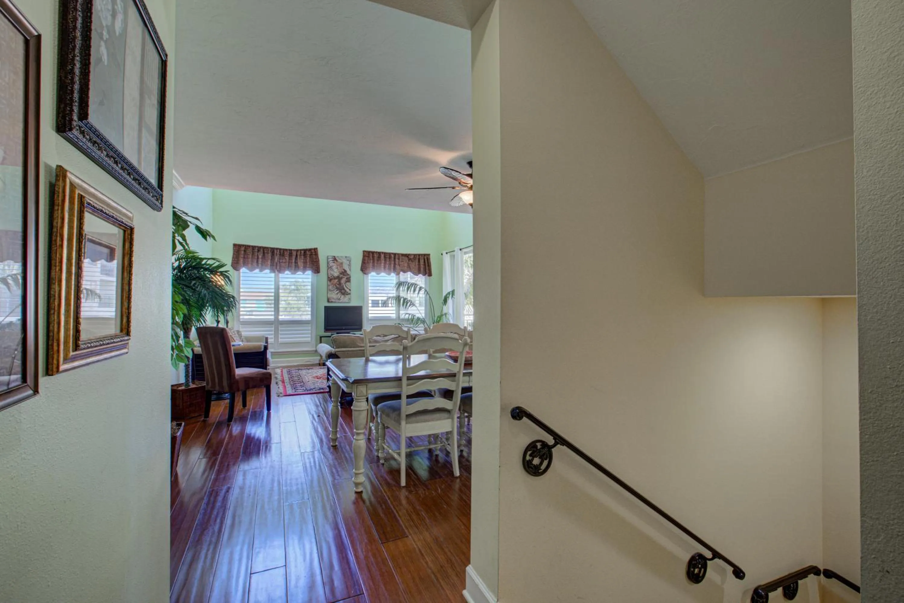 Property building in Anna Maria Island Beach Palace