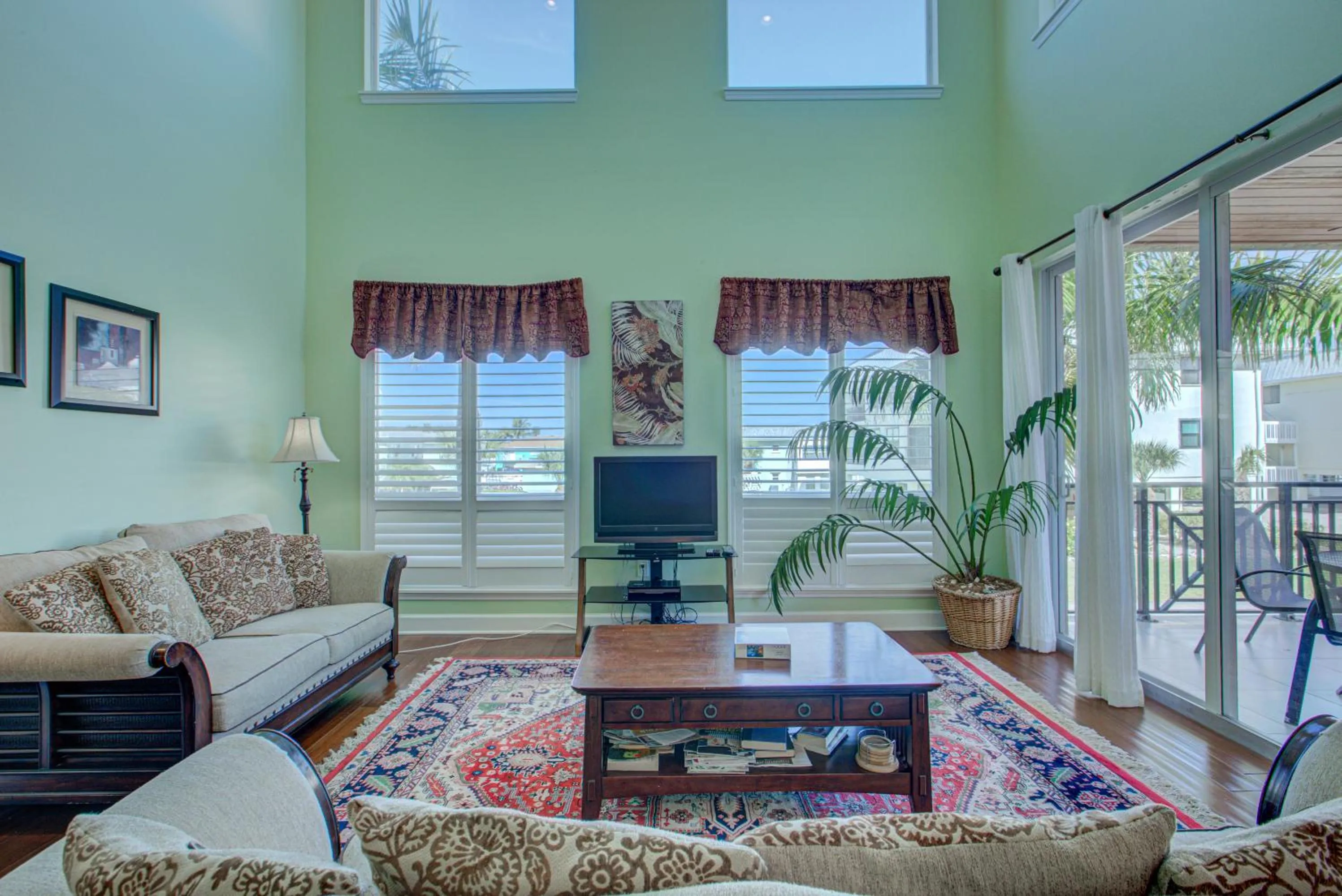 Property building in Anna Maria Island Beach Palace