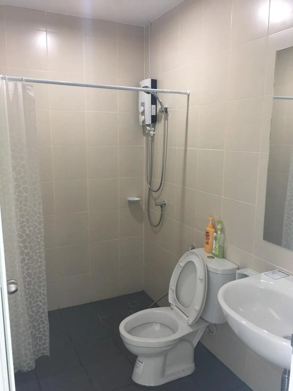 Bathroom in DKaYa Hostel