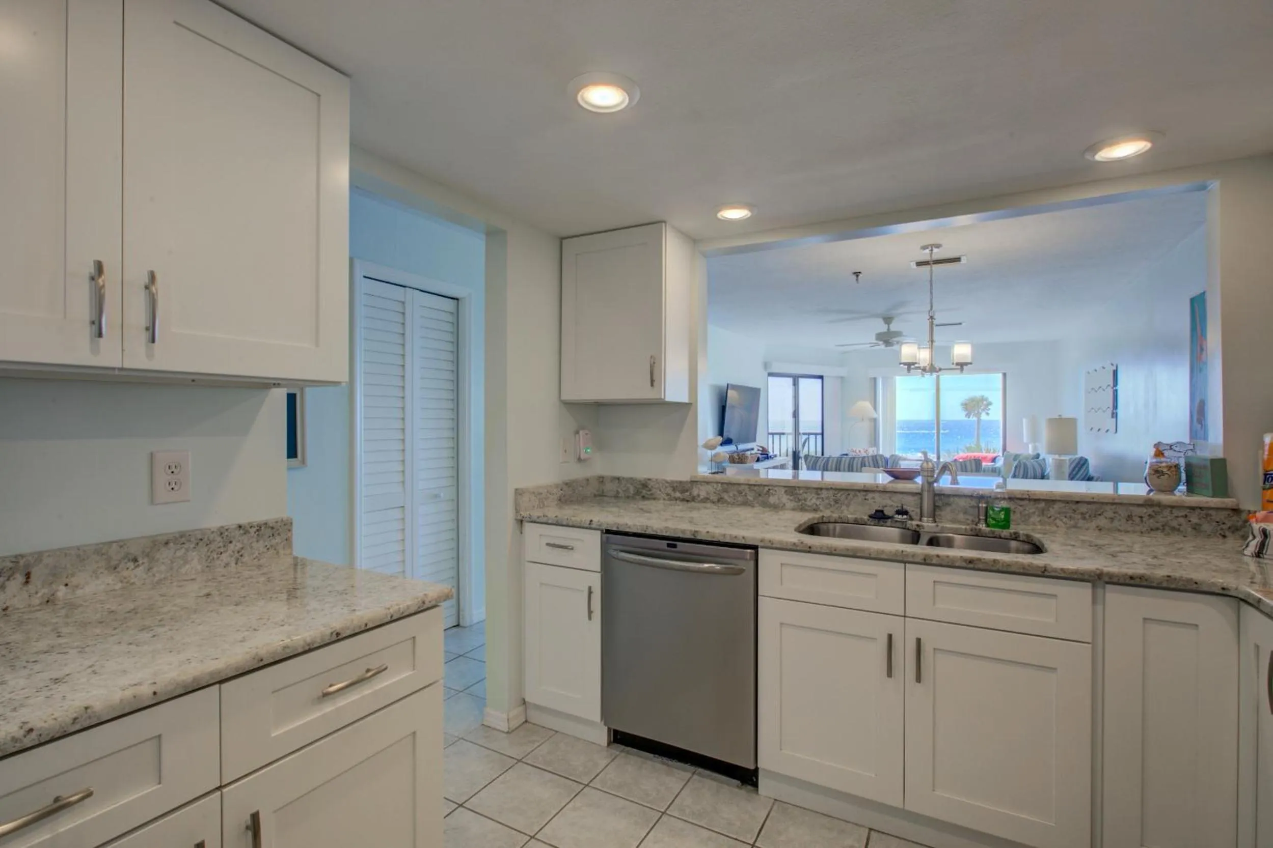 Property building in Anna Maria Island Beach Sands 101