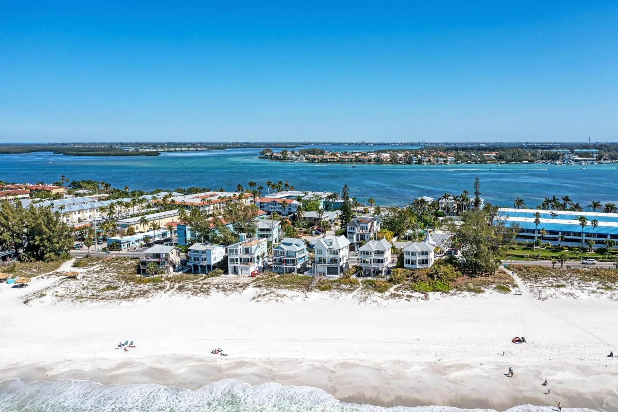 Property building in Anna Maria Island Beach Palms 6B