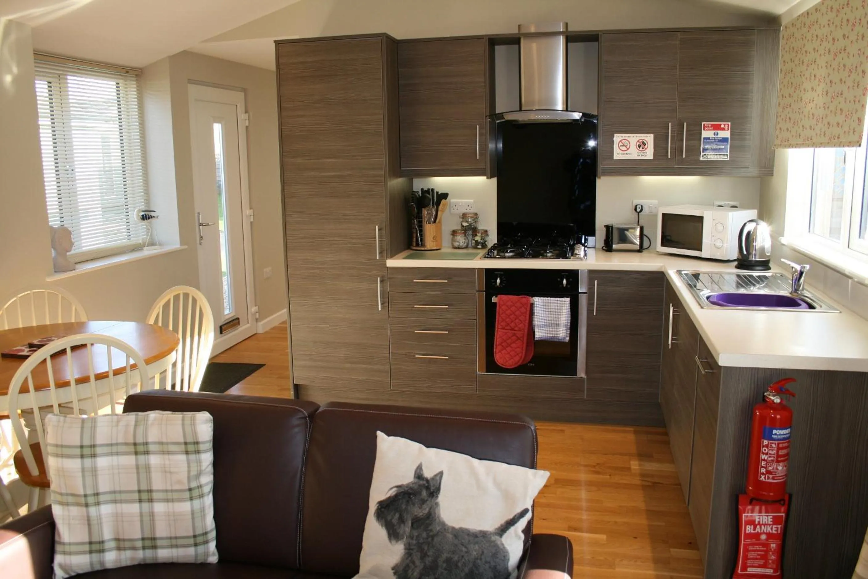 Kitchen or kitchenette in Golden Cross Holiday Park