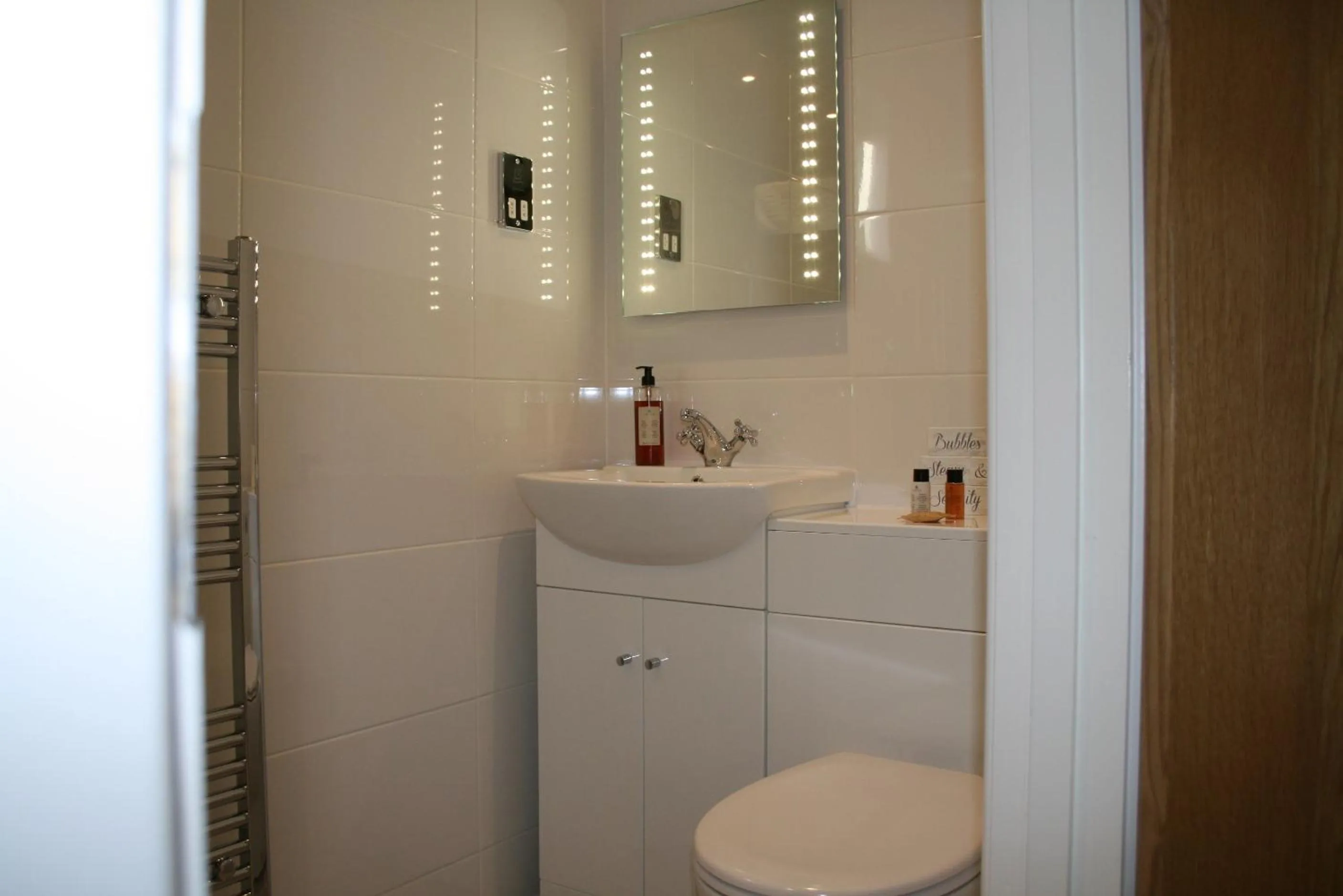 Bathroom in Golden Cross Holiday Park