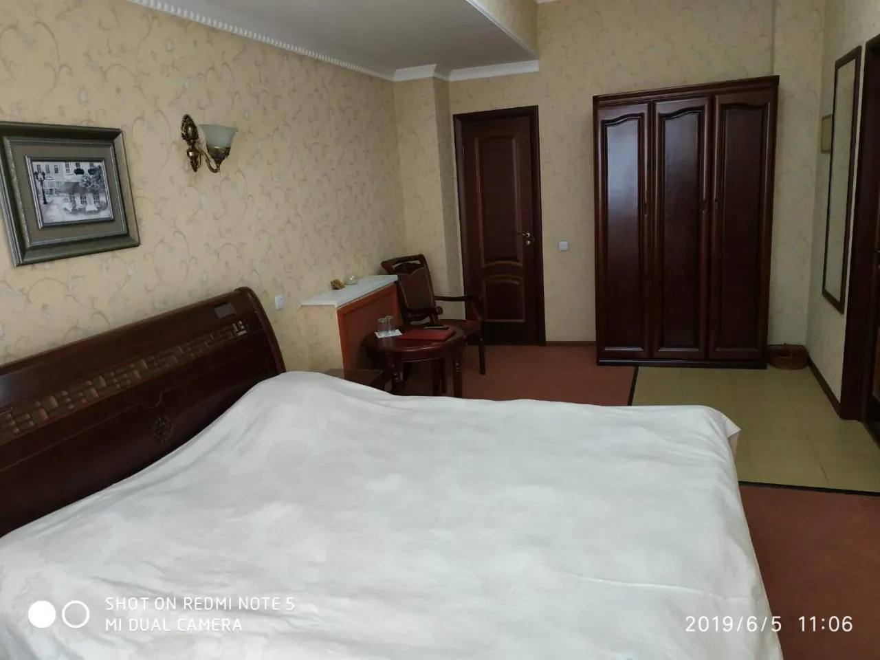 Bed in Hotel Botakoz