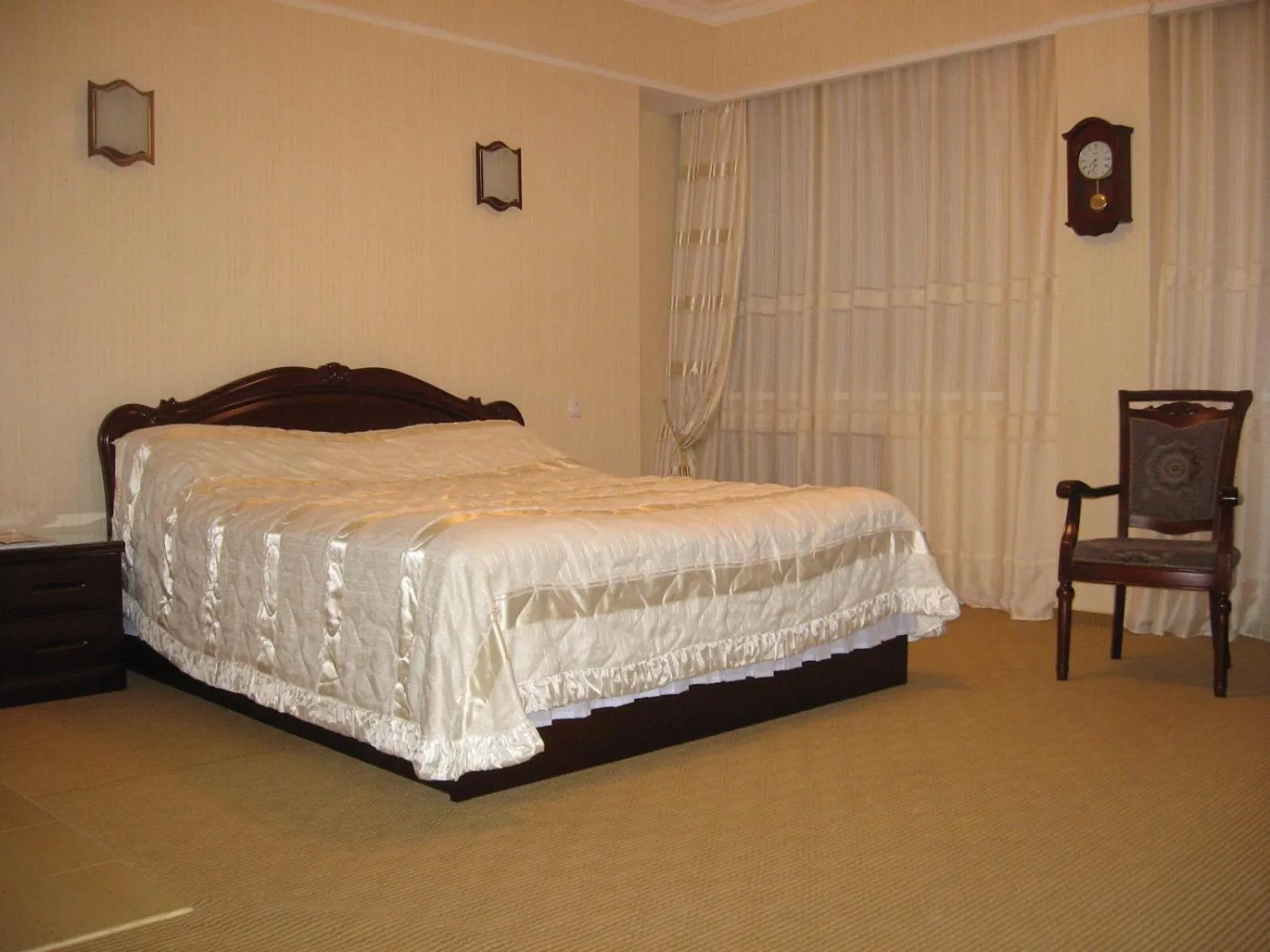 Bed in Hotel Botakoz