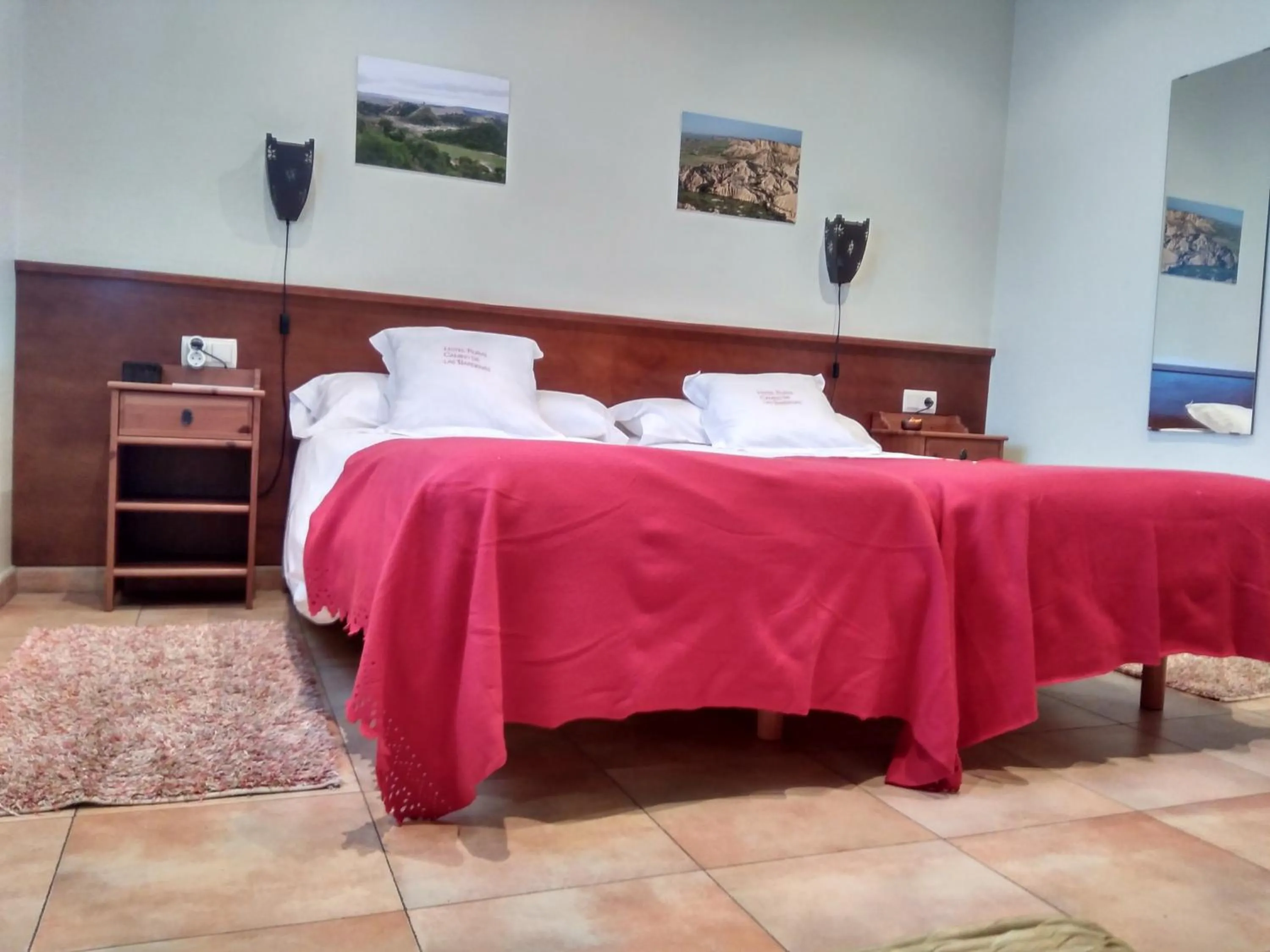 Twin Room in Camino de las Bardenas
