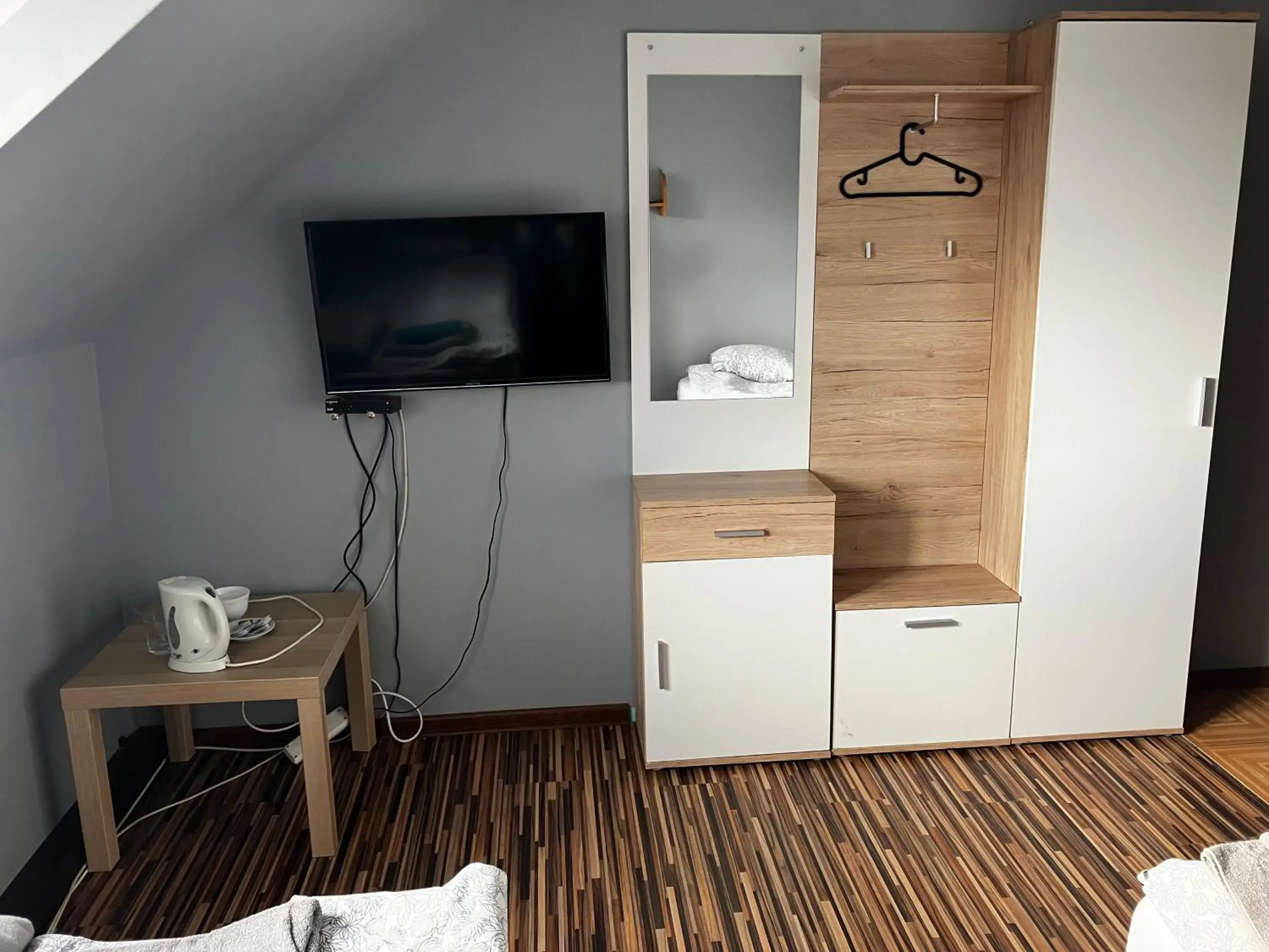 Twin Room with Shower in Wisełka Twin Room with Shower in Wisełka