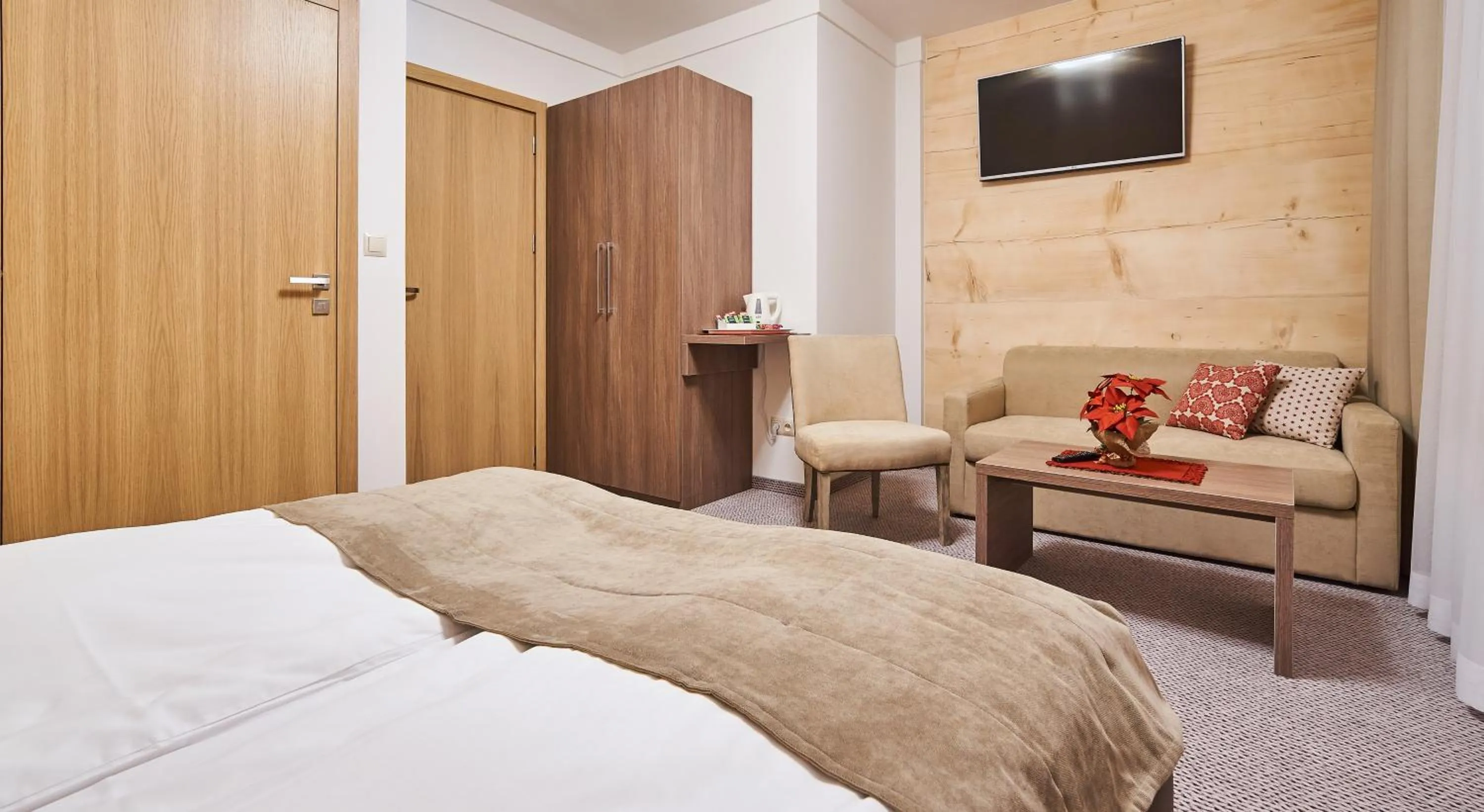 Coffee/tea facilities, Bed in Tatrzański Bór Apartamenty