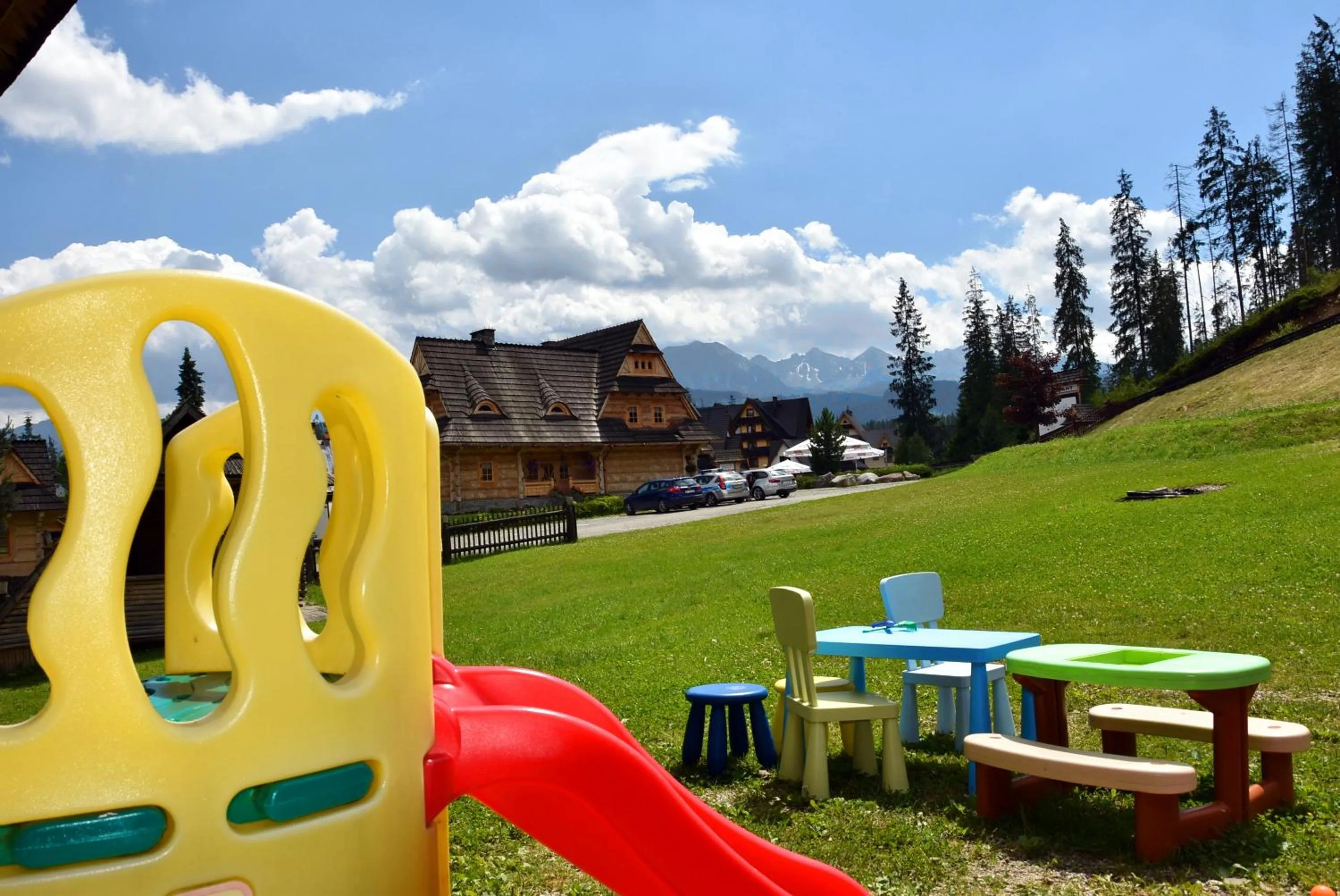 Garden view in Tatrzański Bór Apartamenty